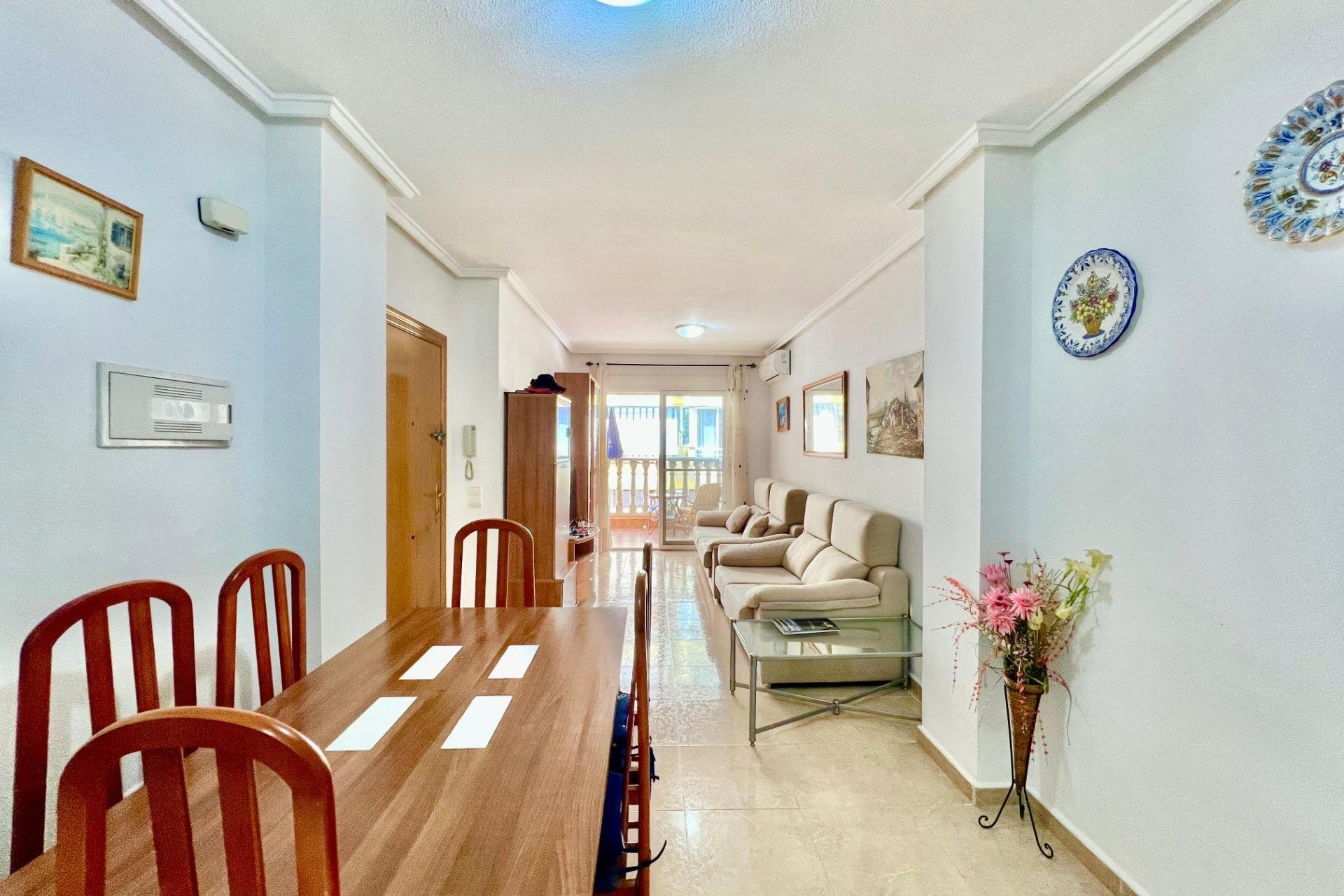 Resale - Apartment - Torrevieja - Habaneras