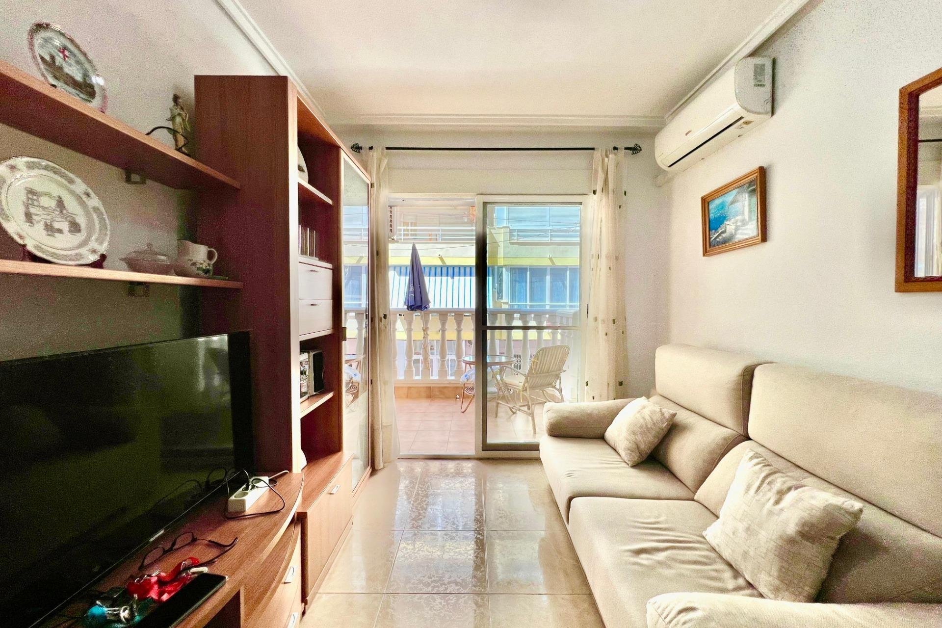 Resale - Apartment - Torrevieja - Habaneras