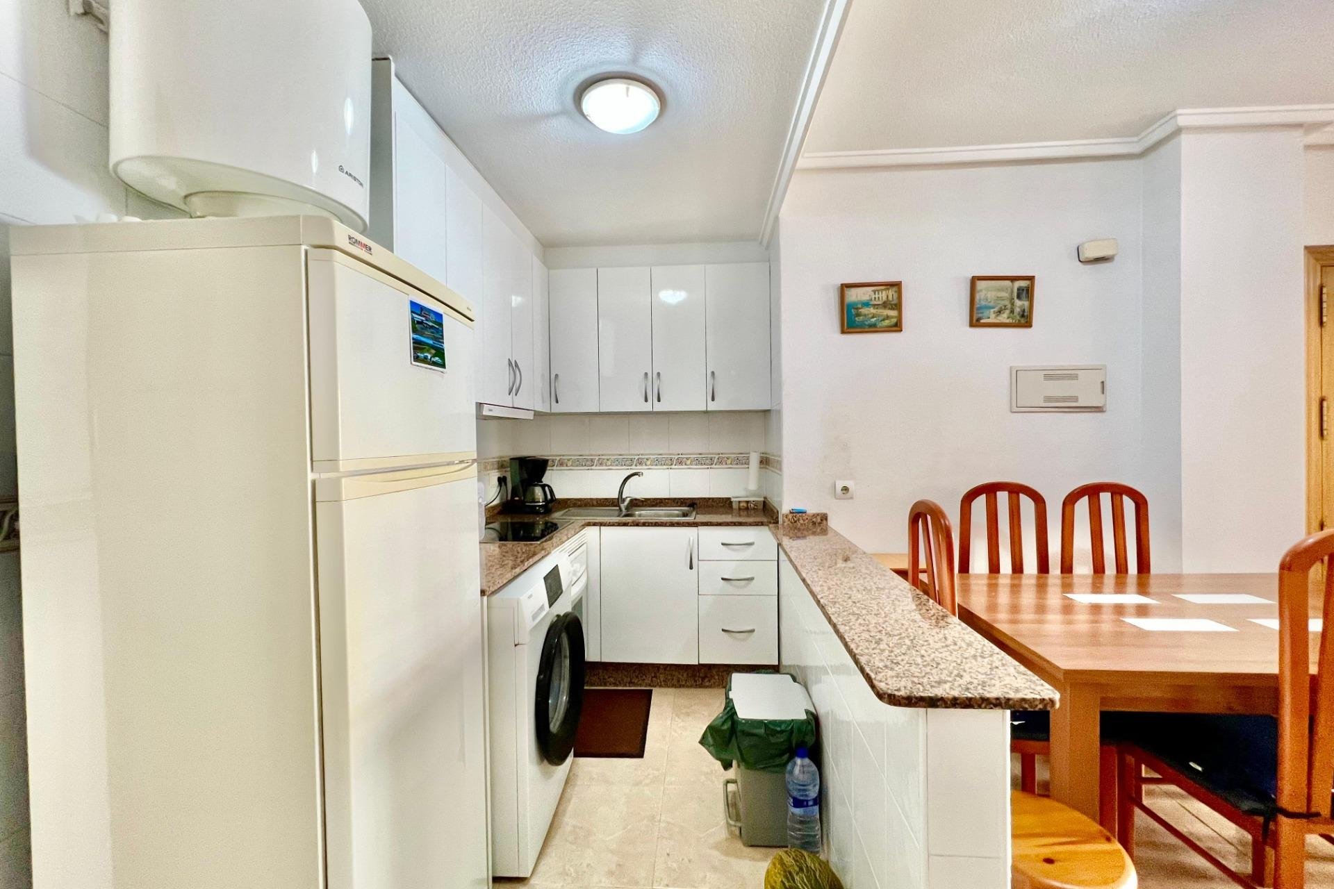 Resale - Apartment - Torrevieja - Habaneras