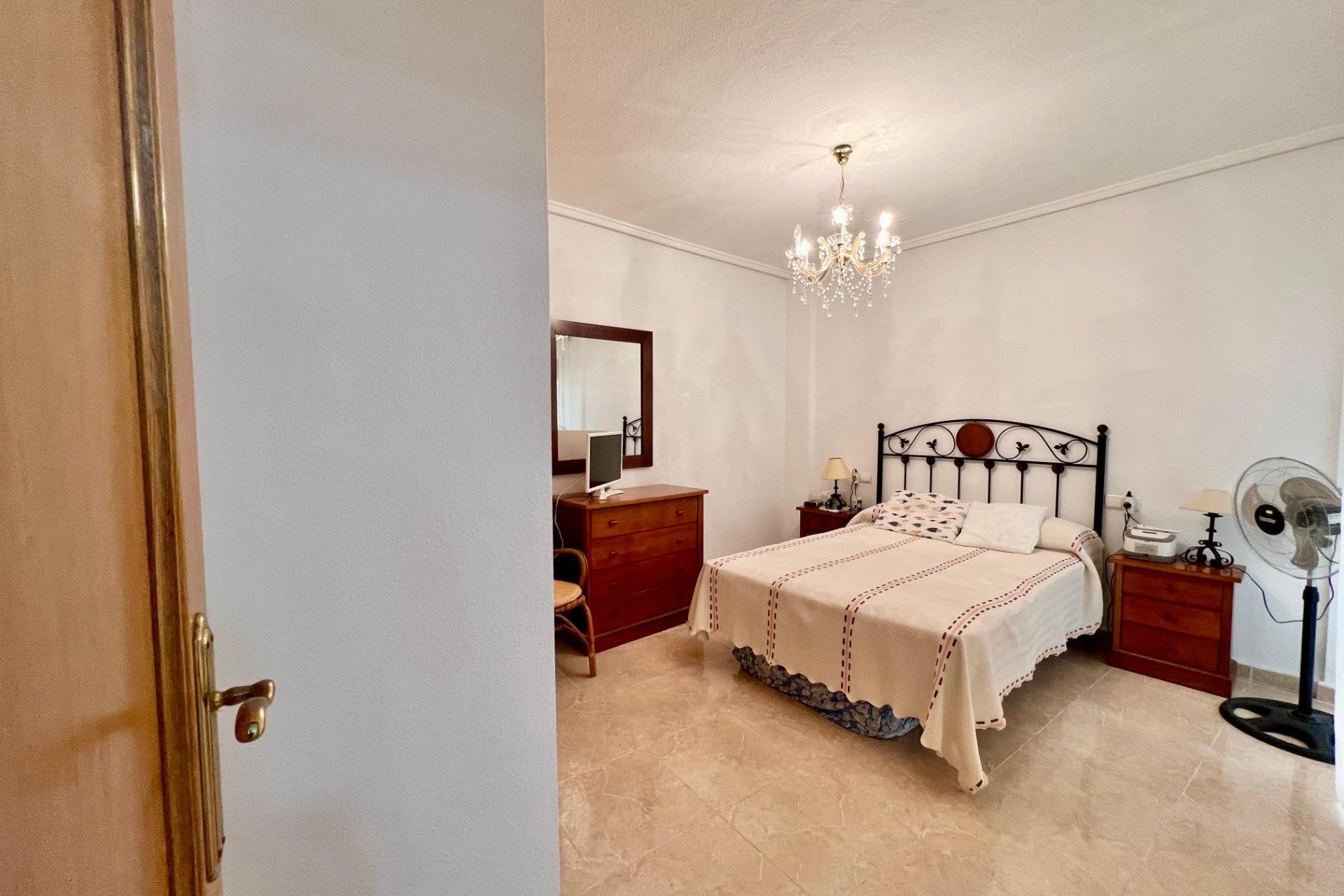 Resale - Apartment - Torrevieja - Habaneras