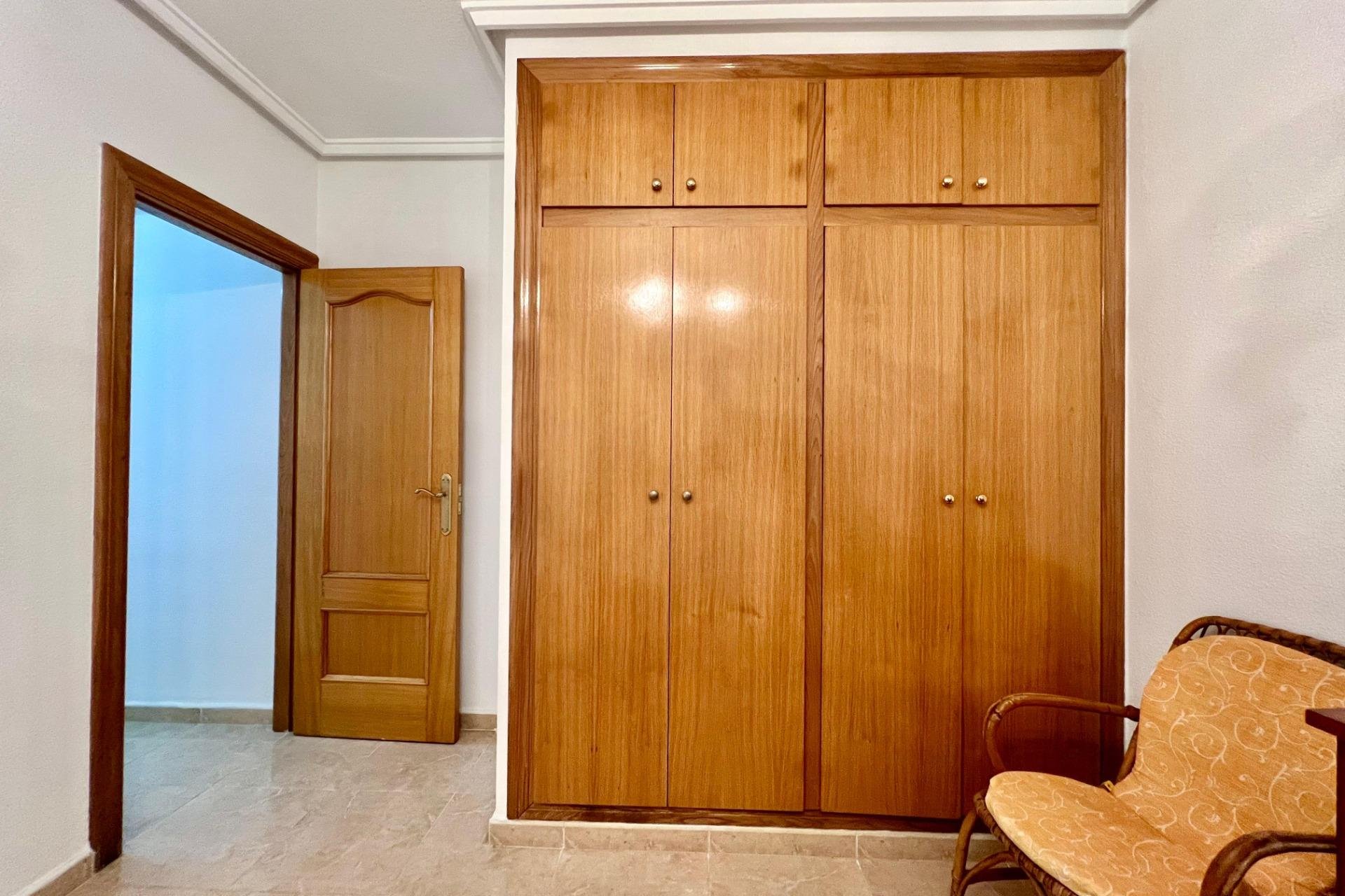 Resale - Apartment - Torrevieja - Habaneras