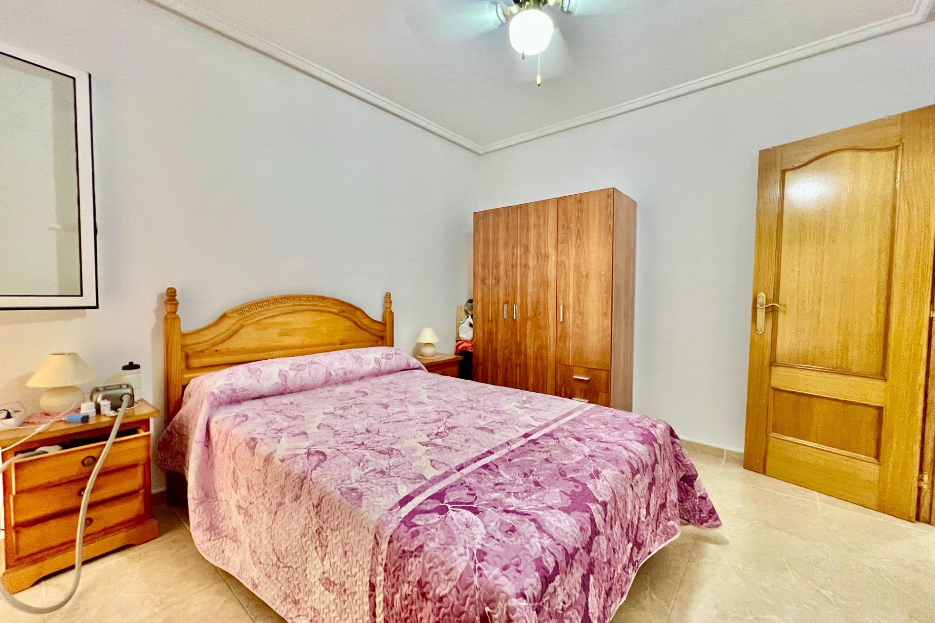 Resale - Apartment - Torrevieja - Habaneras