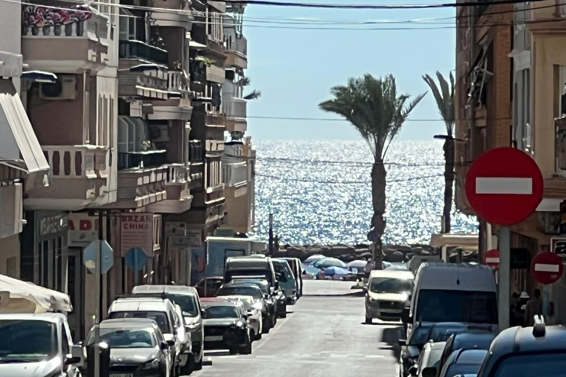 Resale - Apartment - Torrevieja - Habaneras