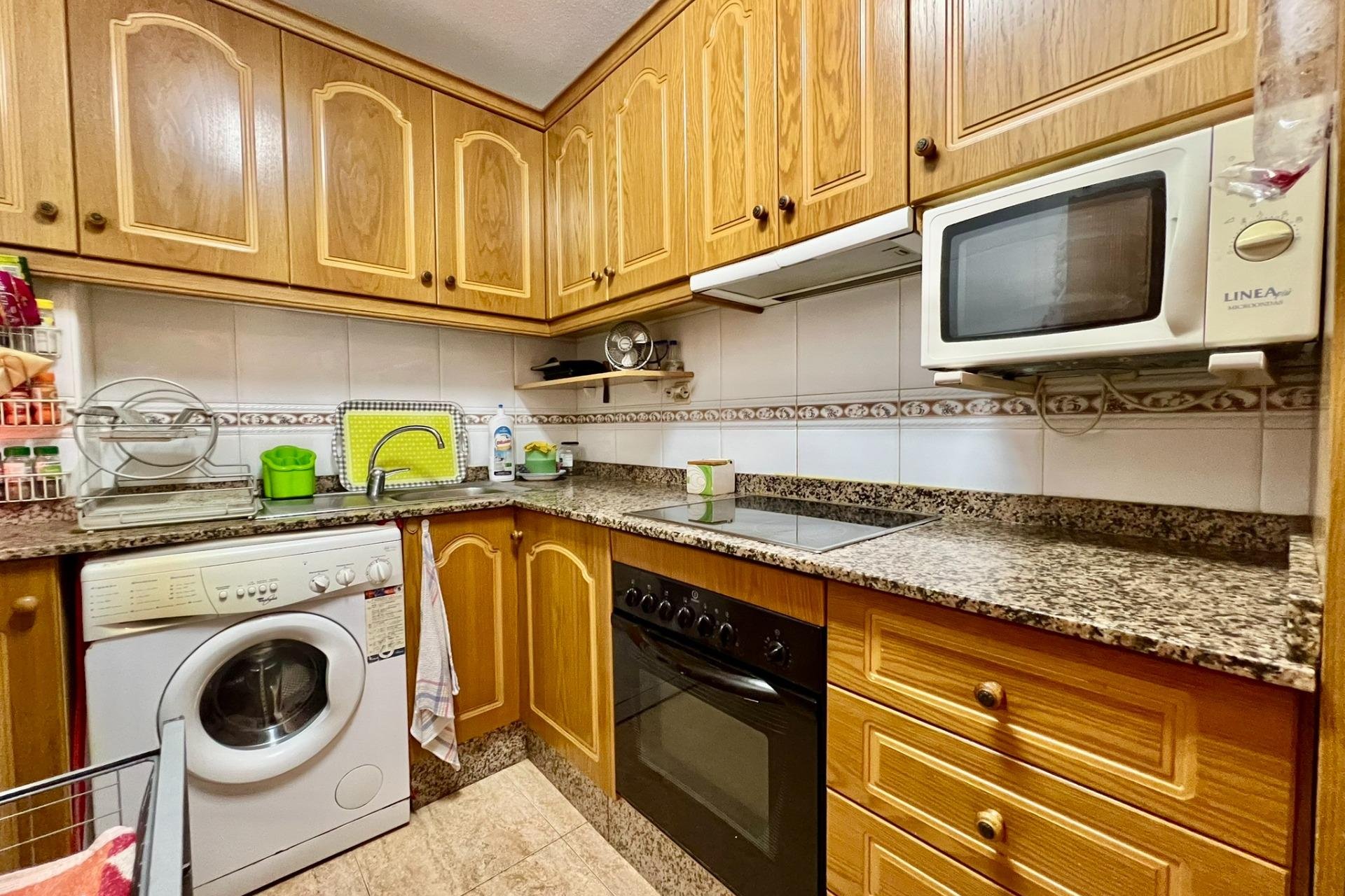 Resale - Apartment - Torrevieja - Habaneras