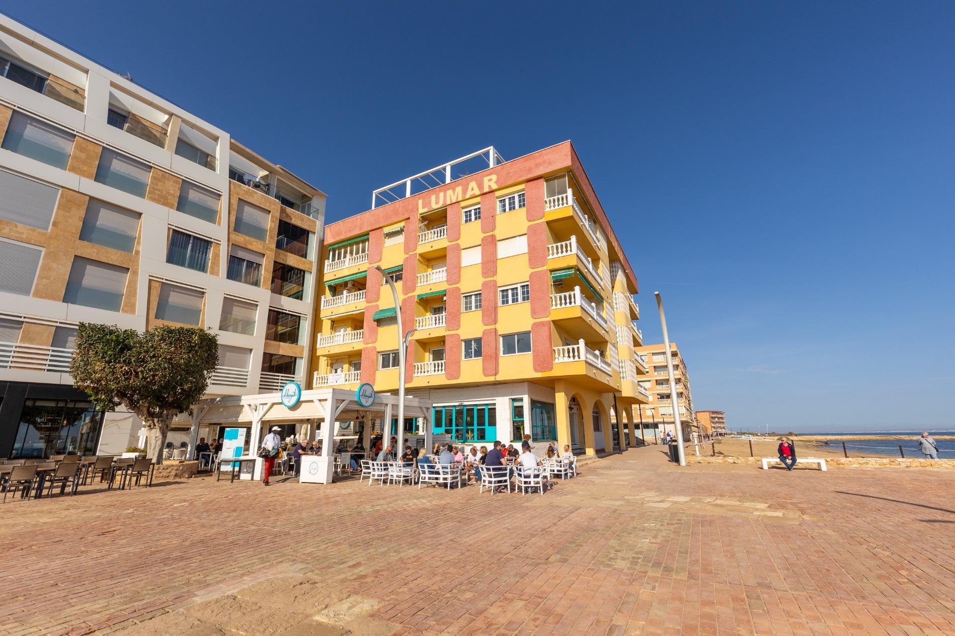 Resale - Apartment - Torrevieja - La Mata pueblo