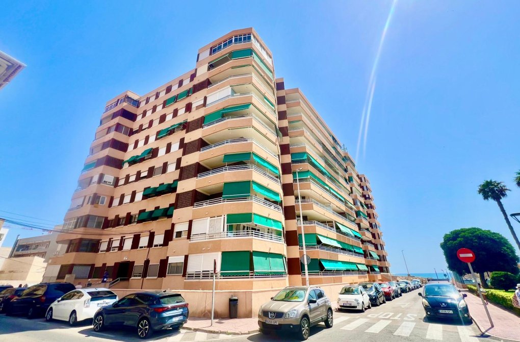 Resale - Apartment - Torrevieja - La Mata