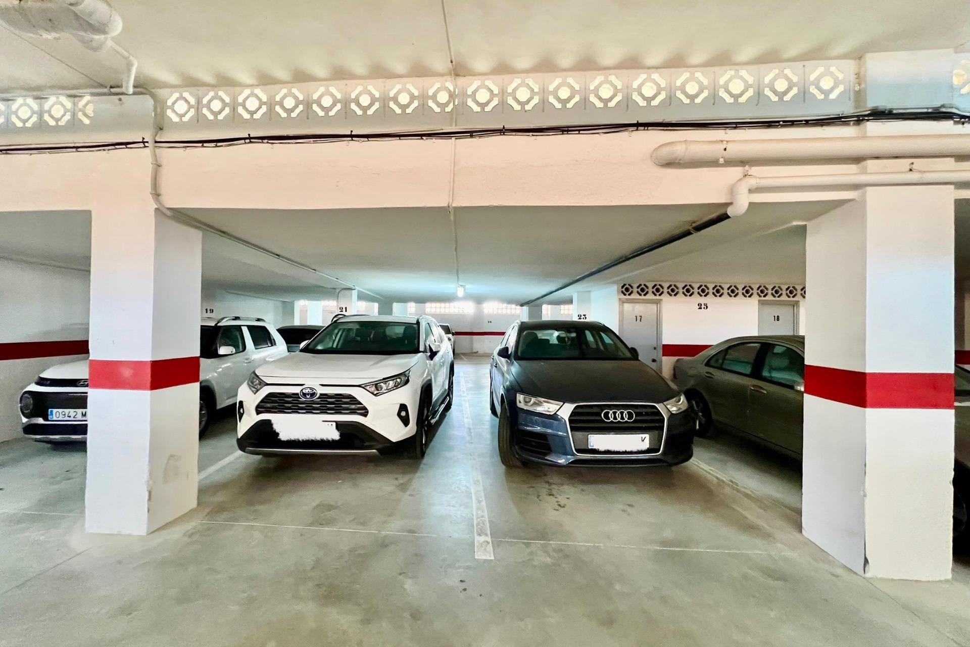 Resale - Apartment - Torrevieja - La Mata