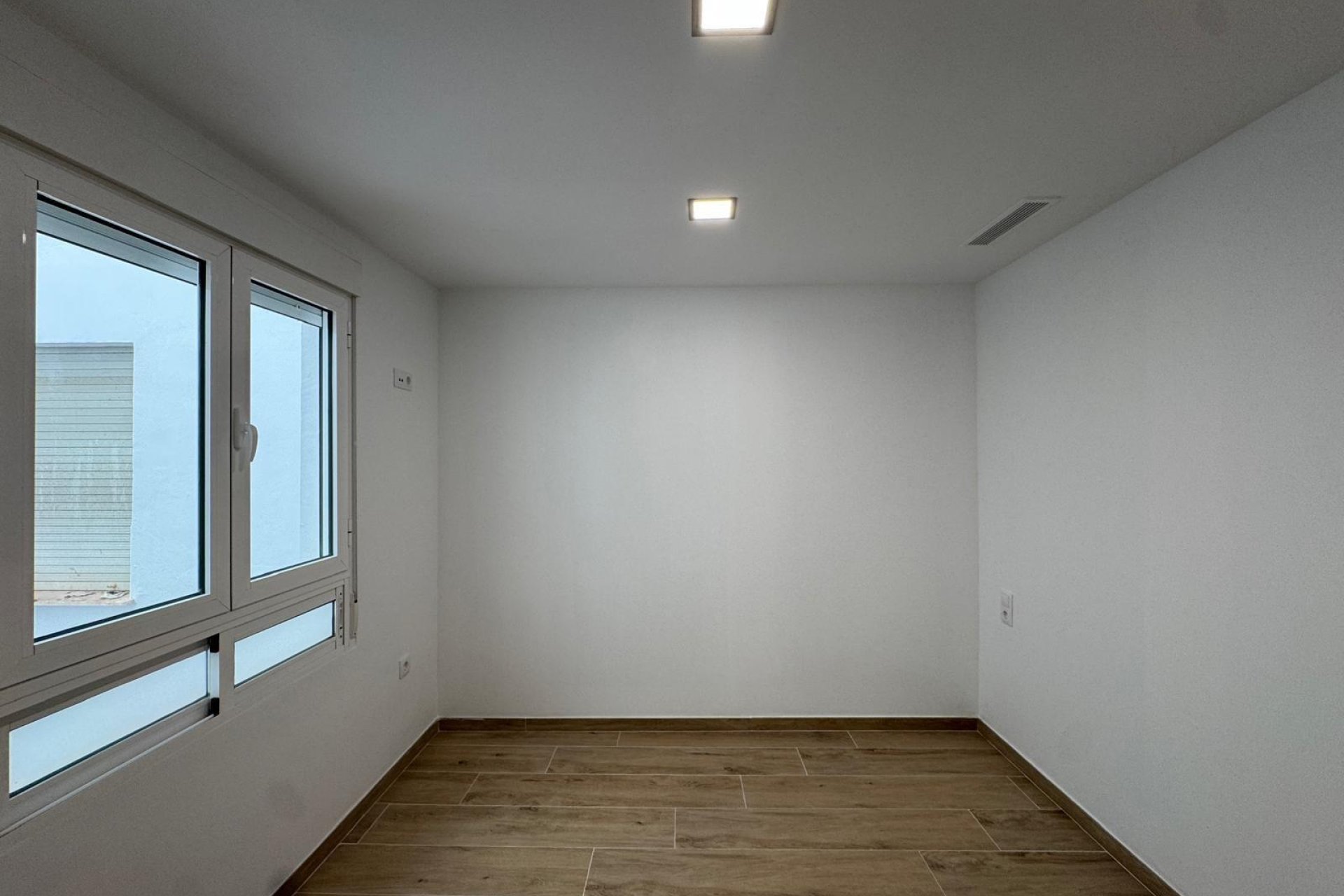 Resale - Apartment - Torrevieja - La Mata