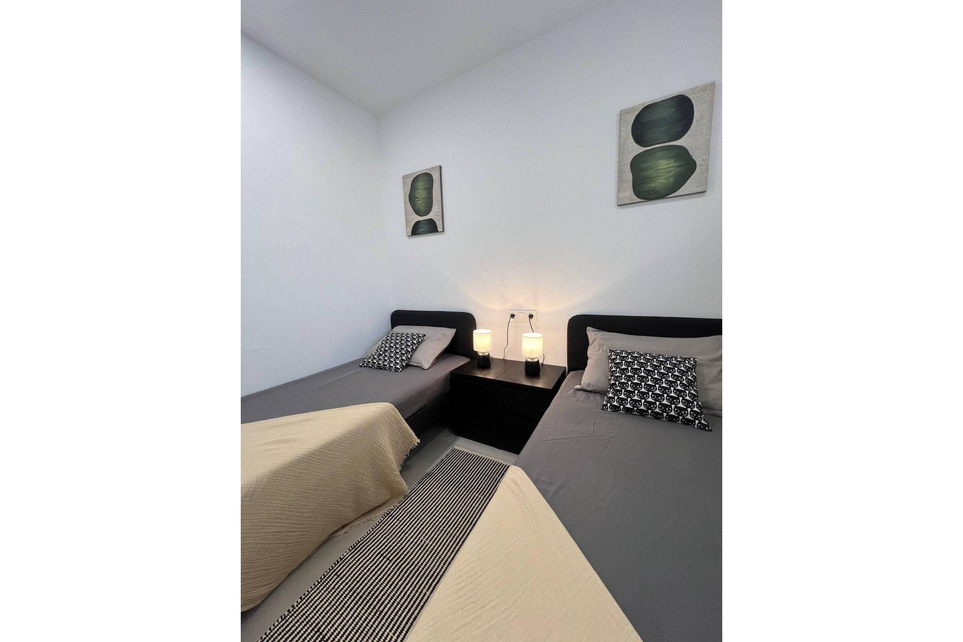 Resale - Apartment - Torrevieja - La Mata