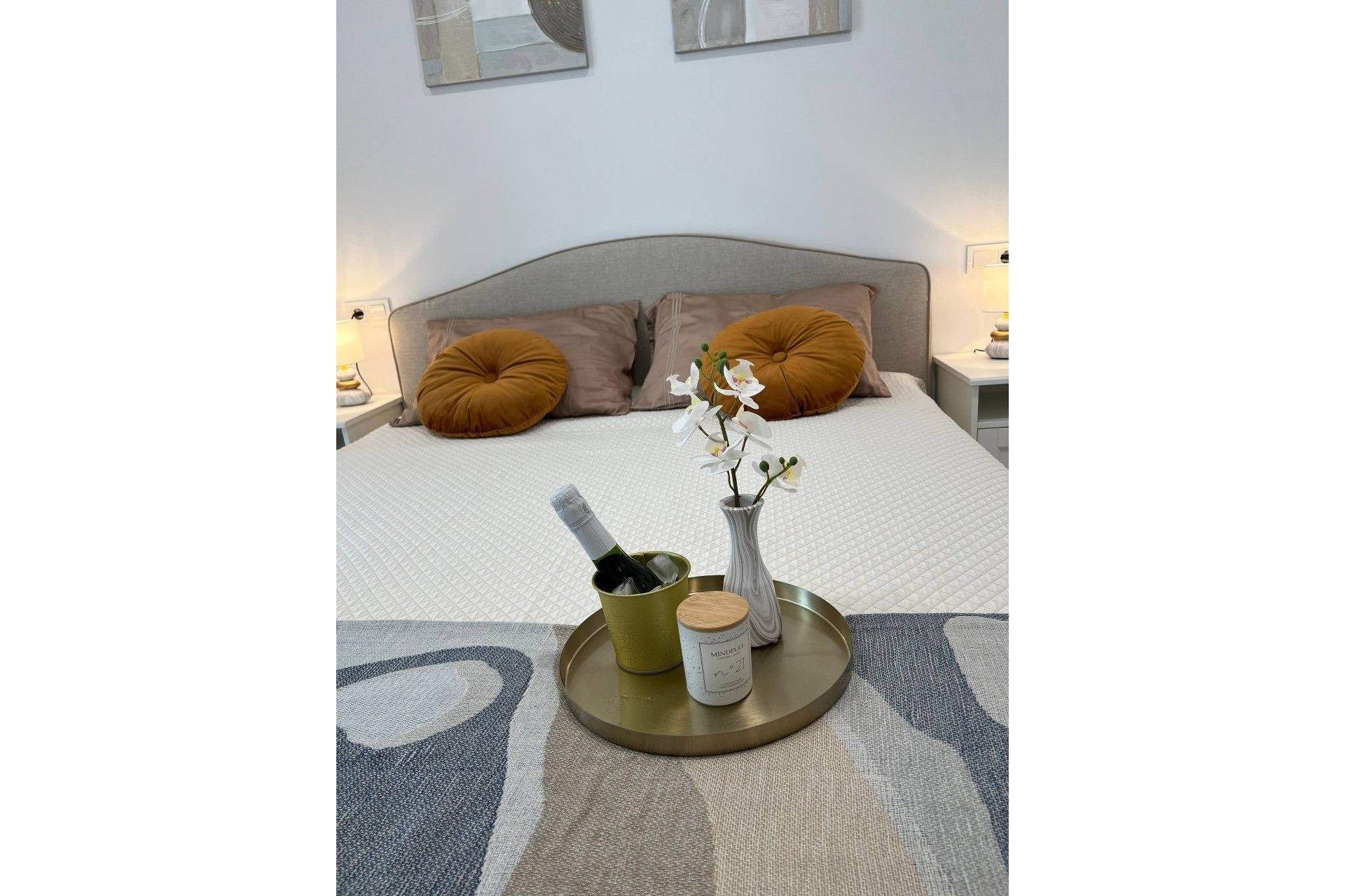 Resale - Apartment - Torrevieja - La Mata