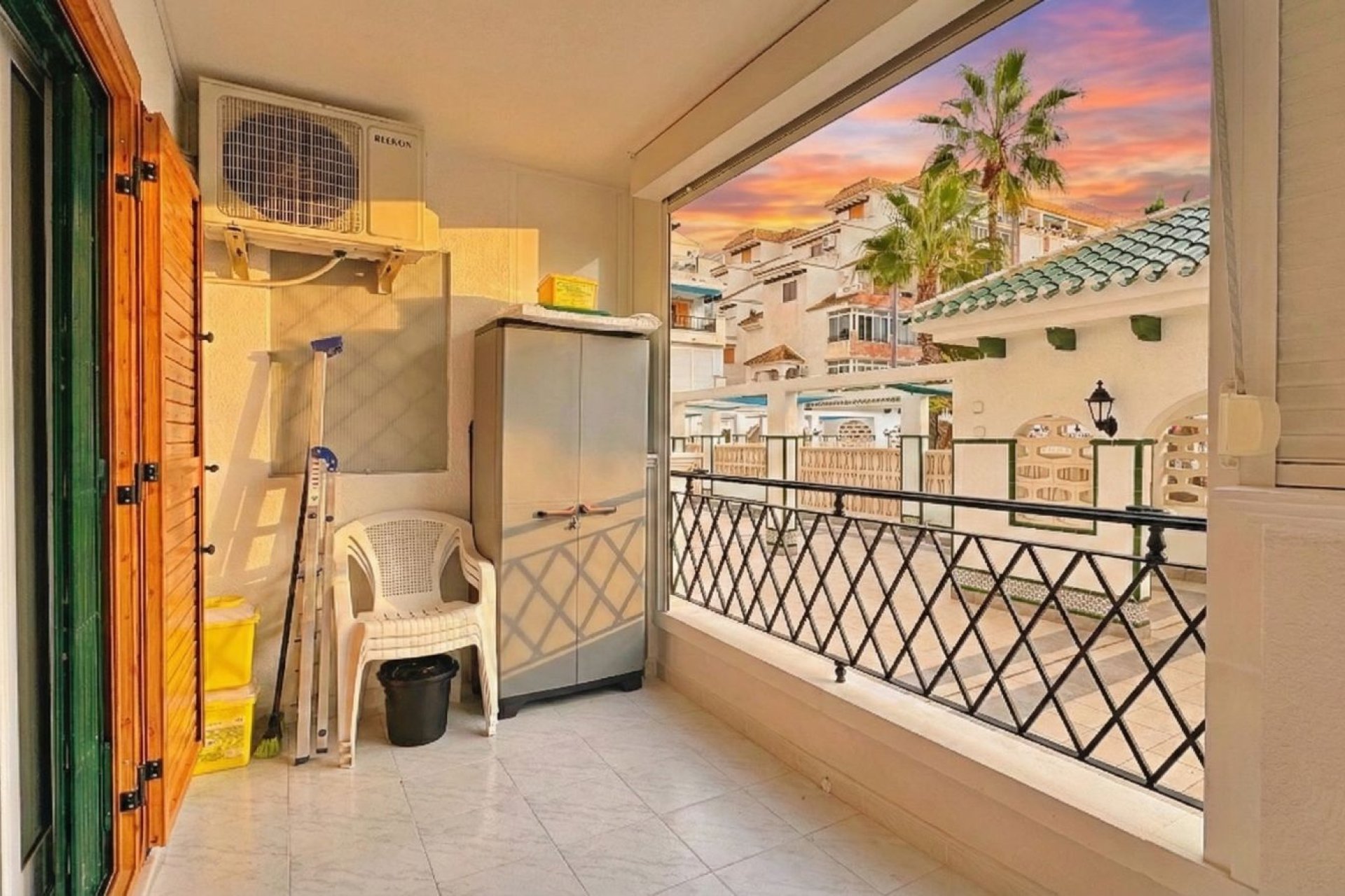 Resale - Apartment - Torrevieja - La Mata