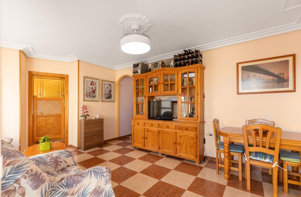 Resale - Apartment - Torrevieja - La Mata