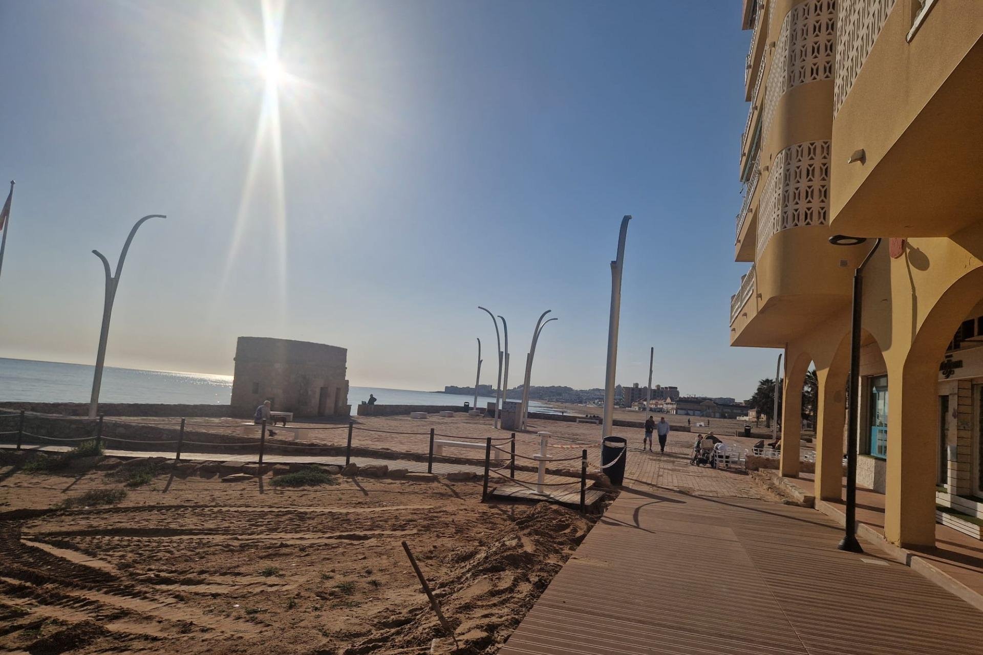 Resale - Apartment - Torrevieja - La Mata