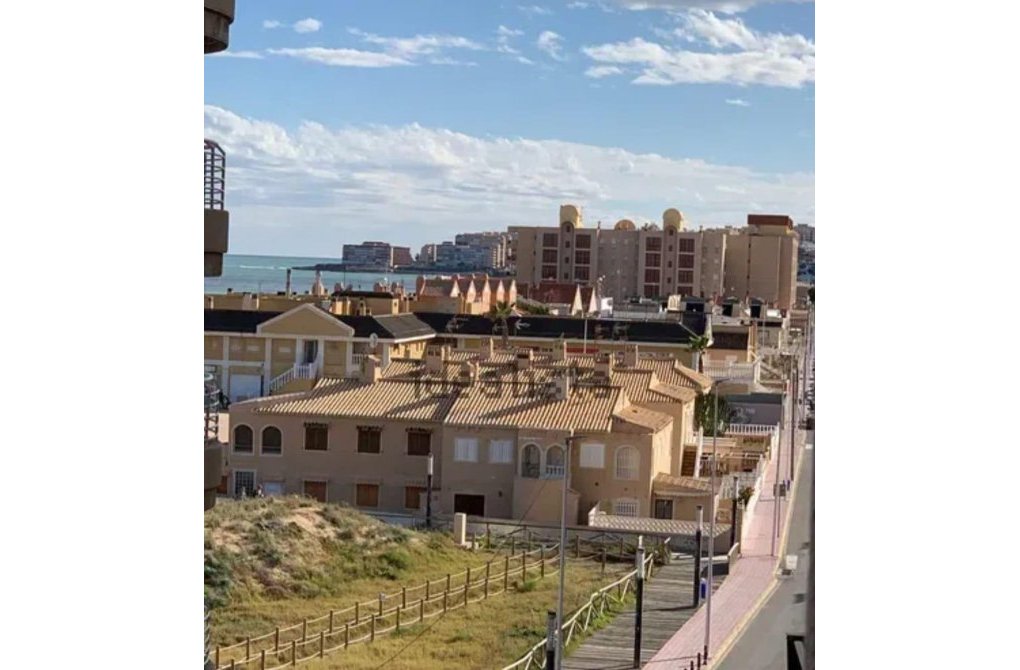 Resale - Apartment - Torrevieja - La Mata