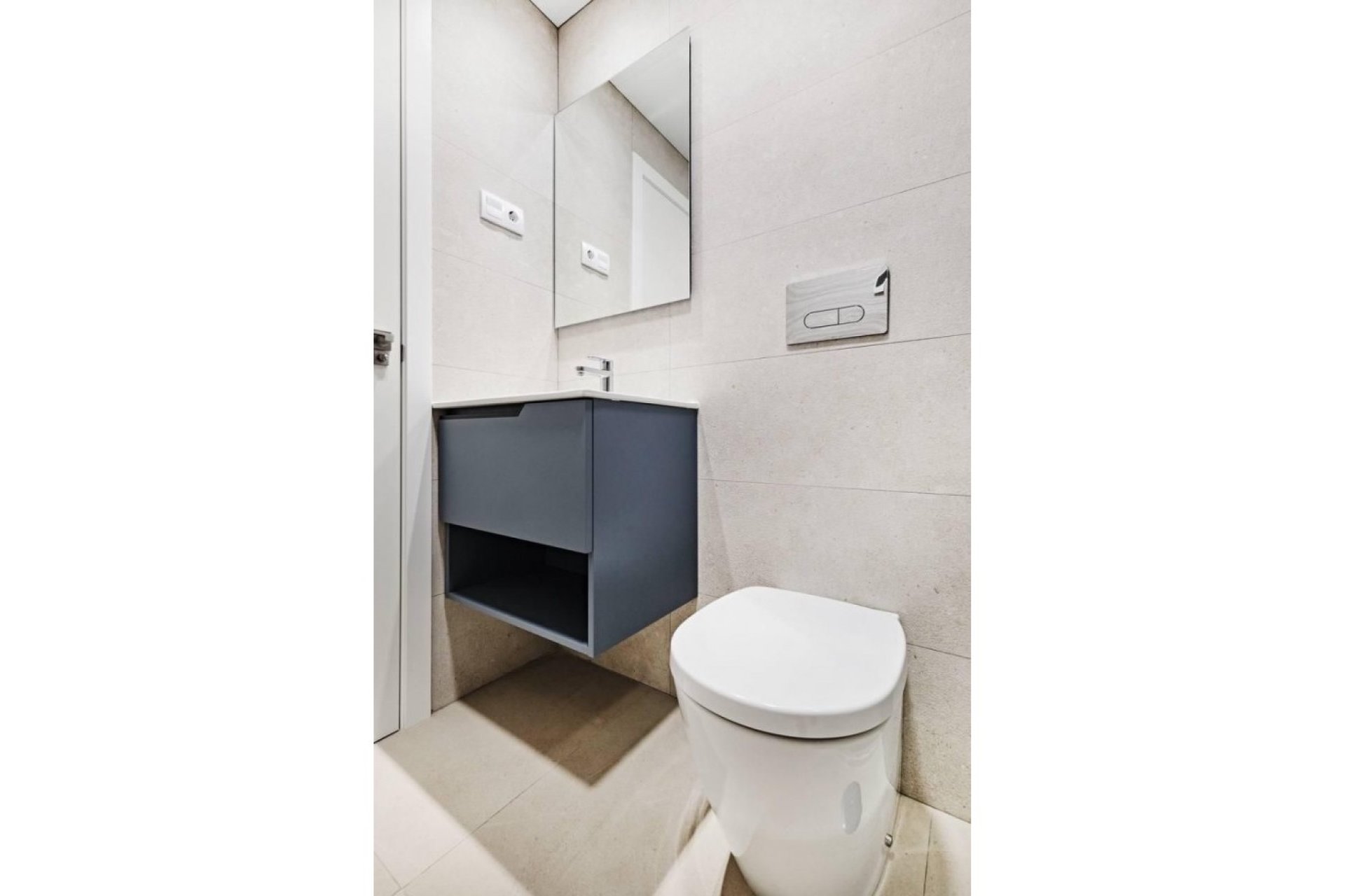 Resale - Apartment - Torrevieja - La Veleta