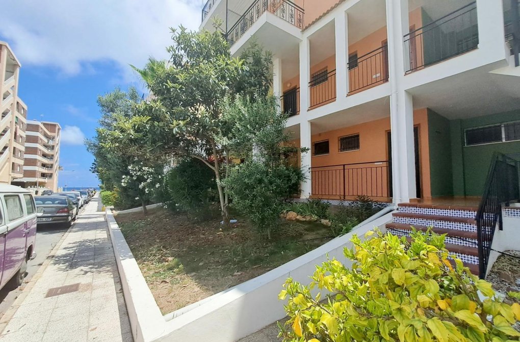 Resale - Apartment - Torrevieja - La veleta