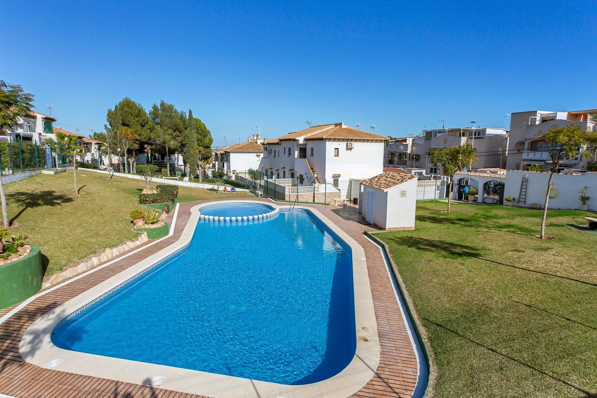 Resale - Apartment - Torrevieja - Lago jardin