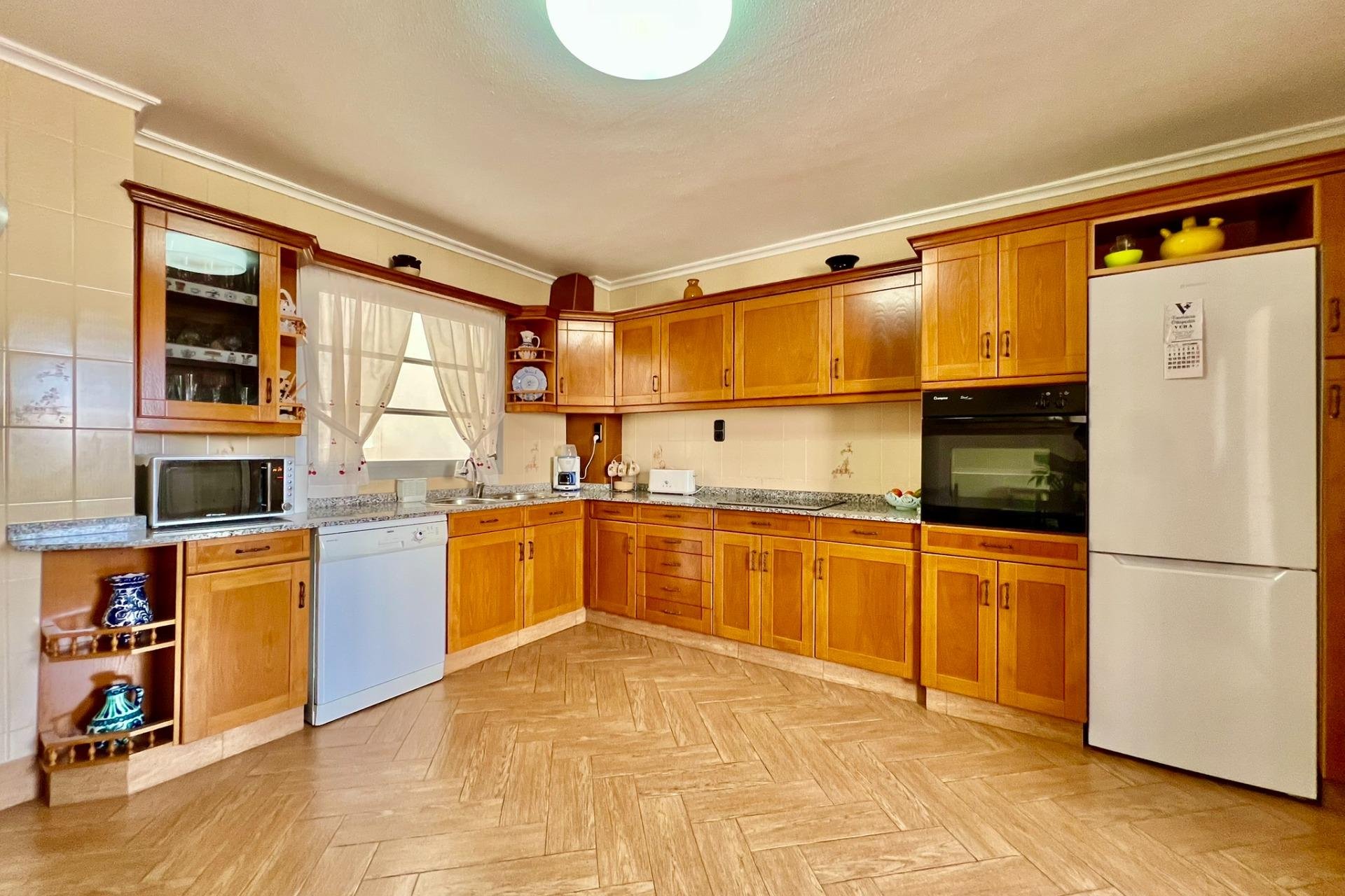 Resale - Apartment - Torrevieja - Las Piscinas Naturales