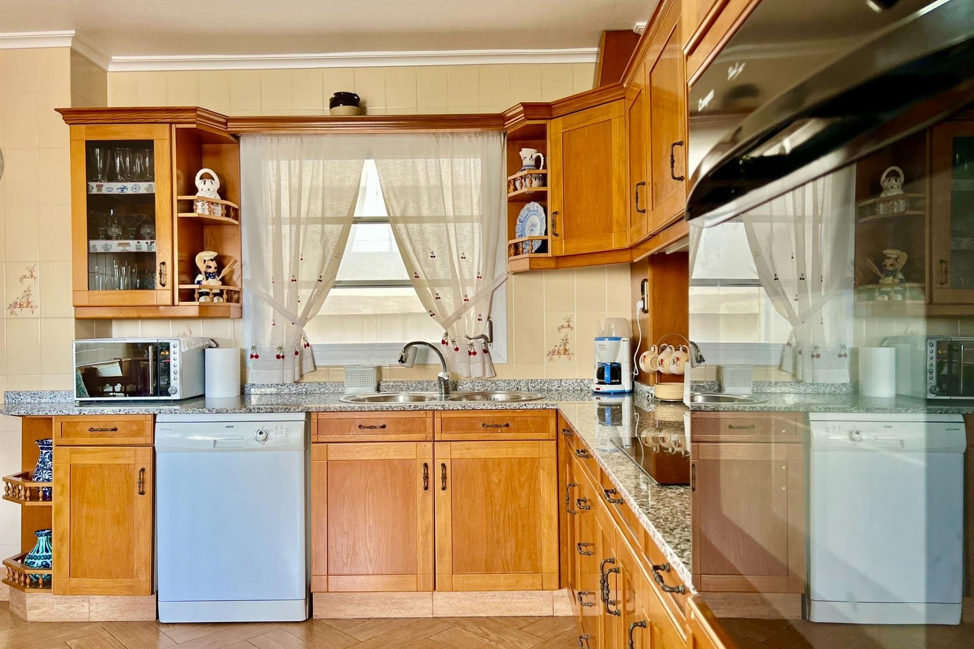 Resale - Apartment - Torrevieja - Las Piscinas Naturales