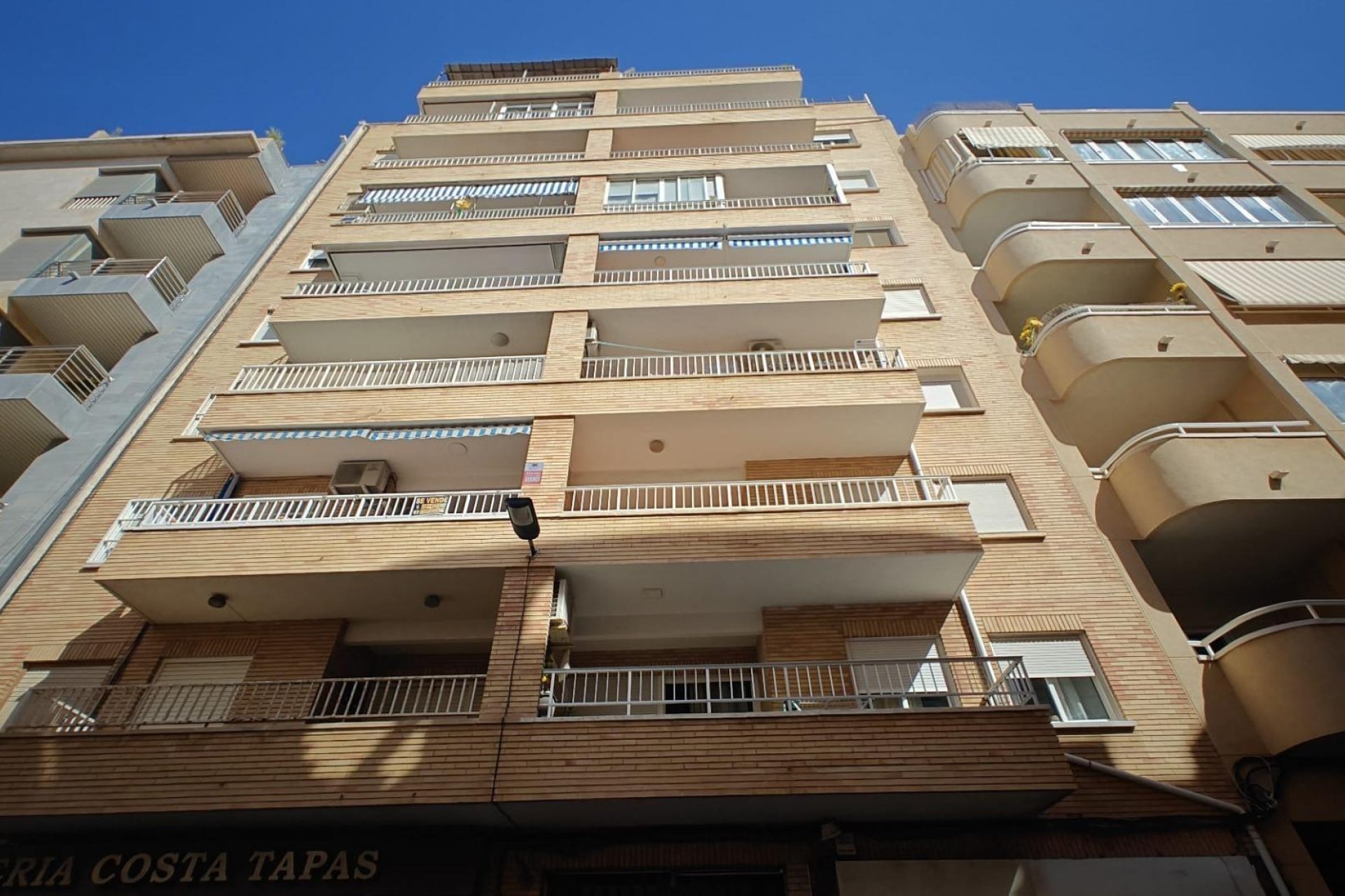 Resale - Apartment - Torrevieja - Las Piscinas Naturales