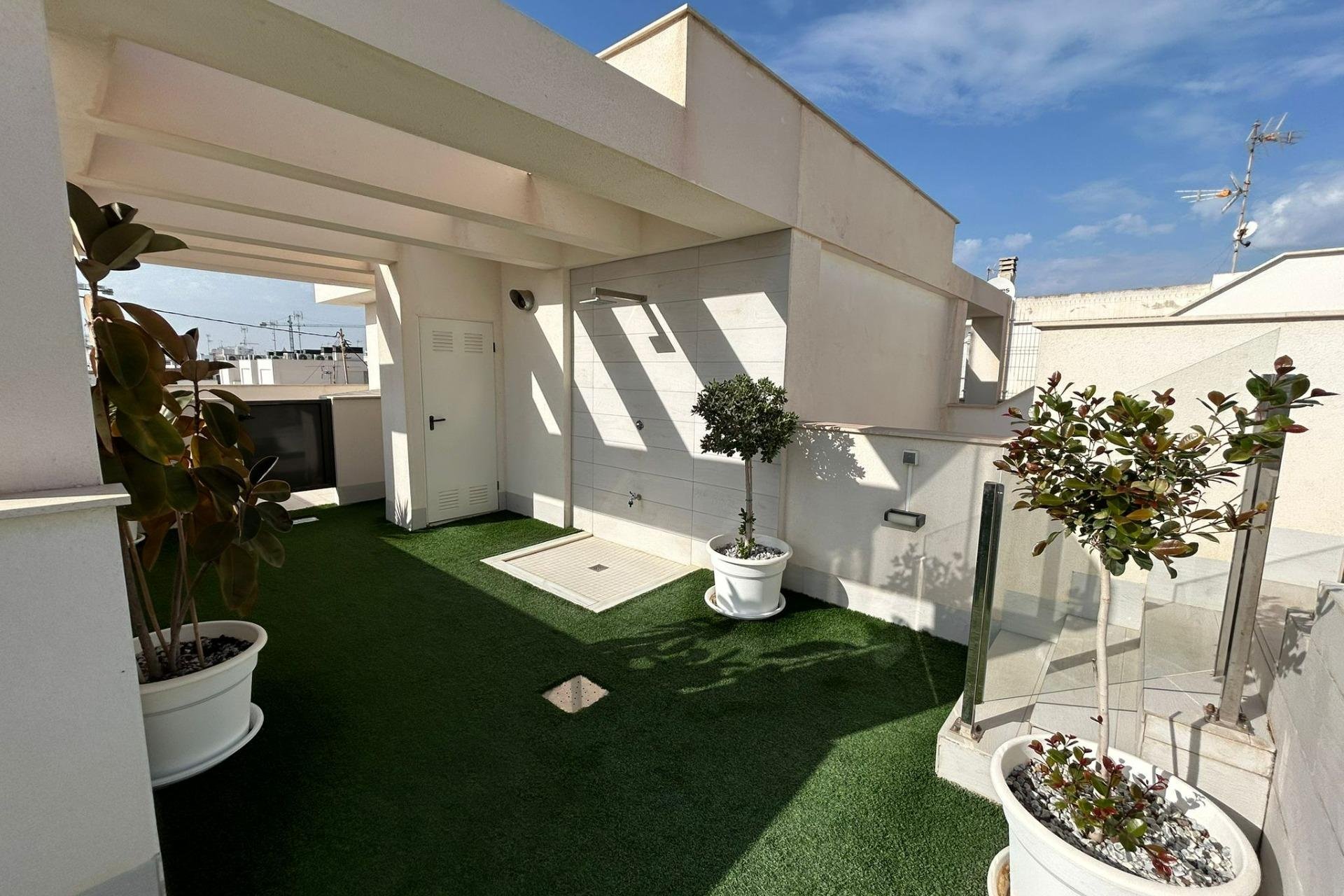 Resale - Apartment - Torrevieja - Las Piscinas Naturales