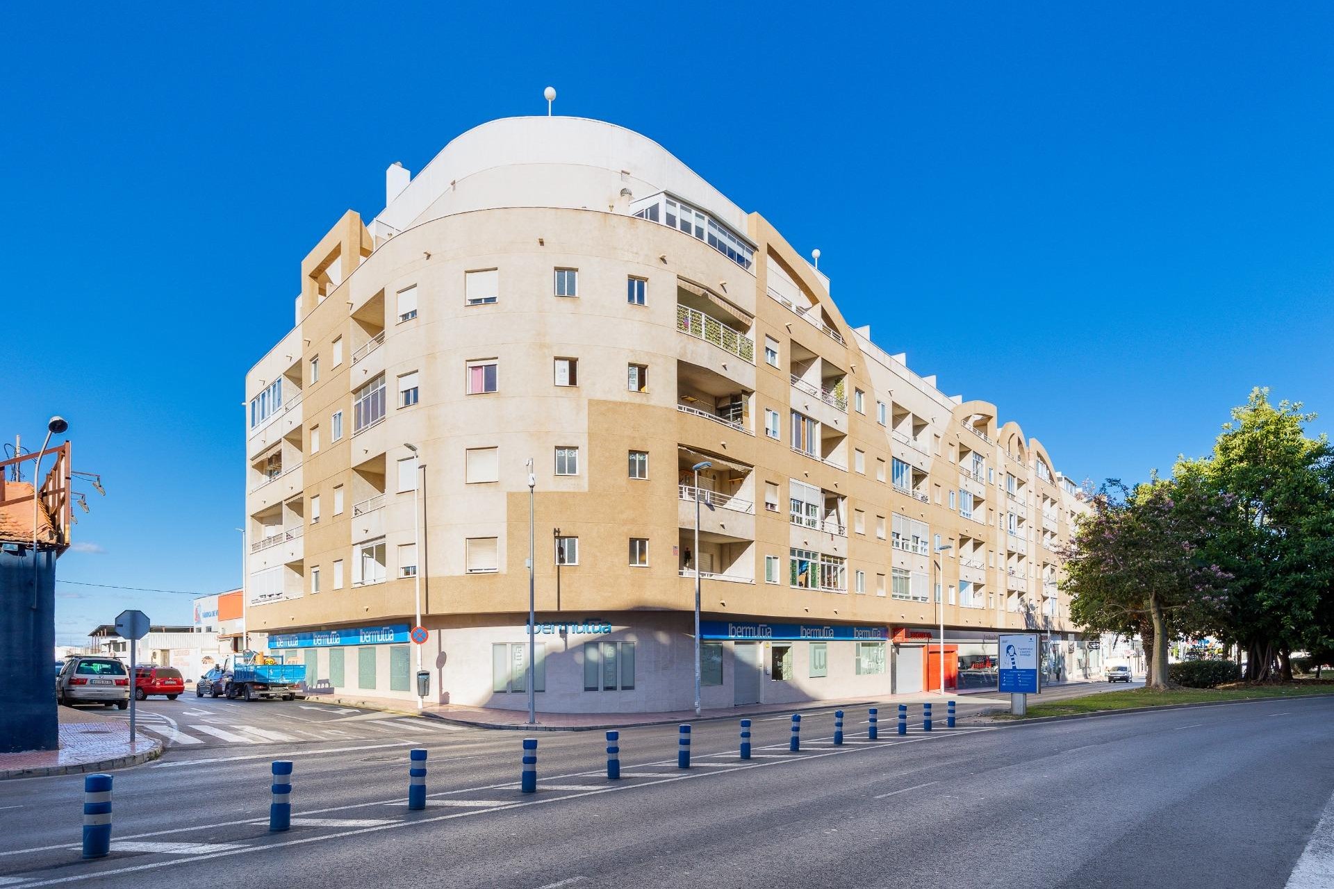 Resale - Apartment - Torrevieja - Nueva Torrevieja