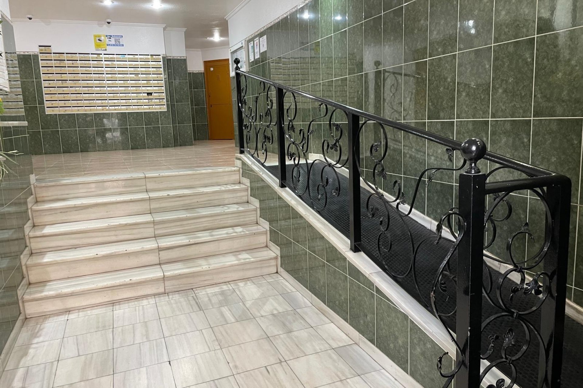 Resale - Apartment - Torrevieja - Parque de las Naciones