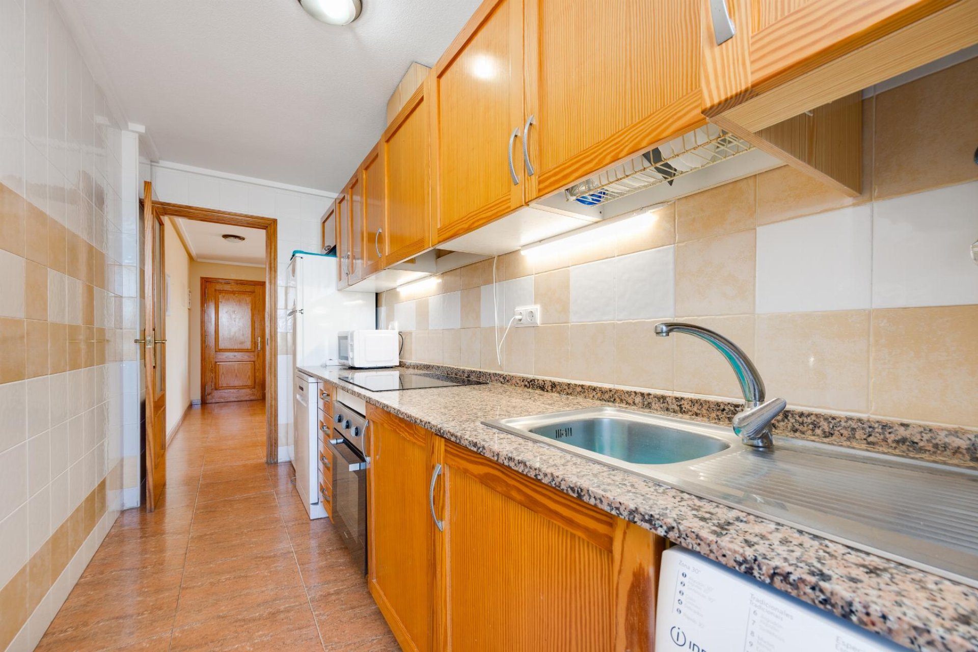 Resale - Apartment - Torrevieja - Parque de las Naciones