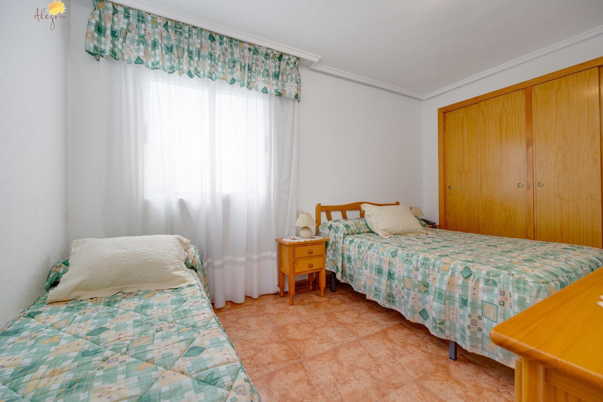 Resale - Apartment - Torrevieja - Parque las naciones