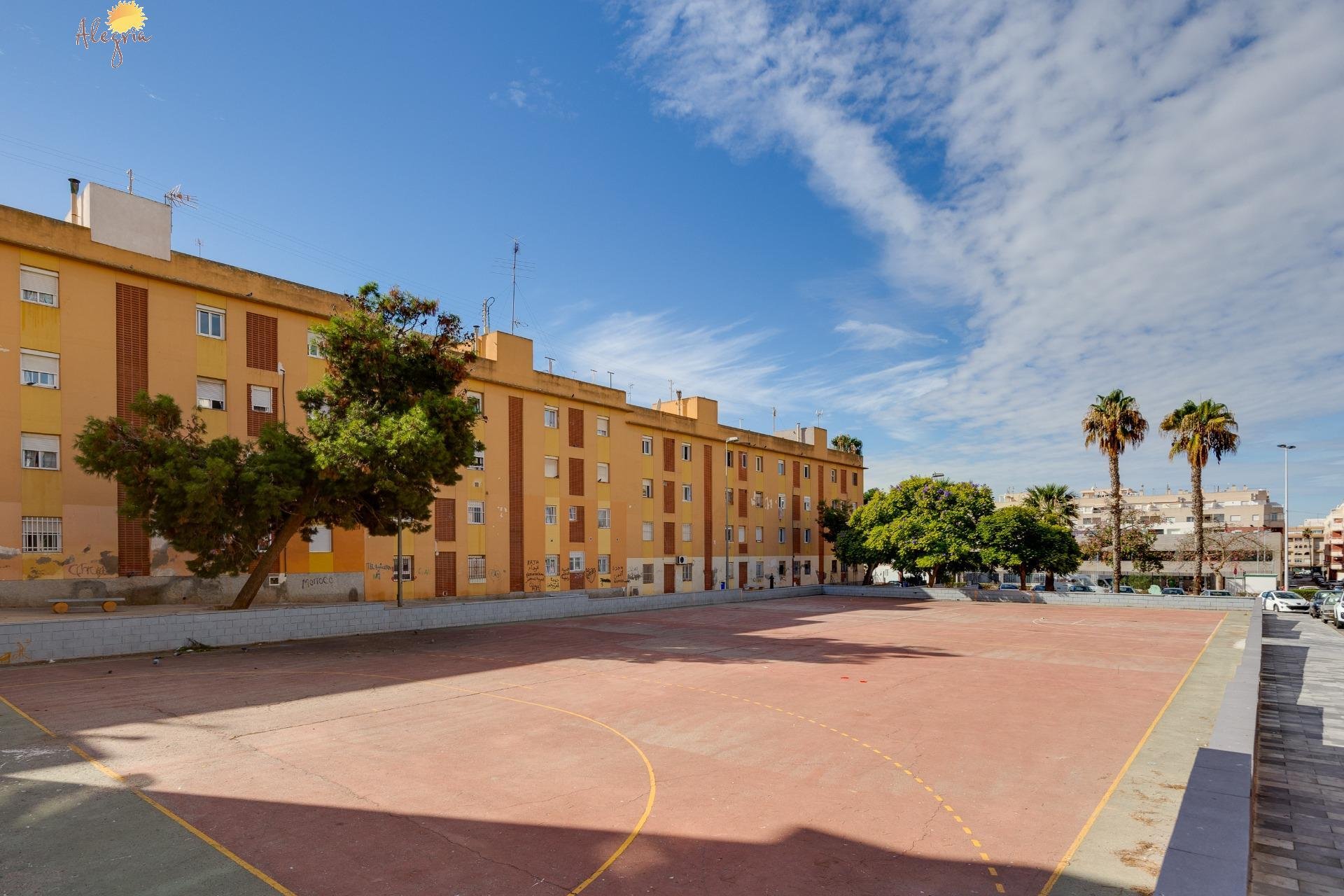 Resale - Apartment - Torrevieja - Parque las naciones