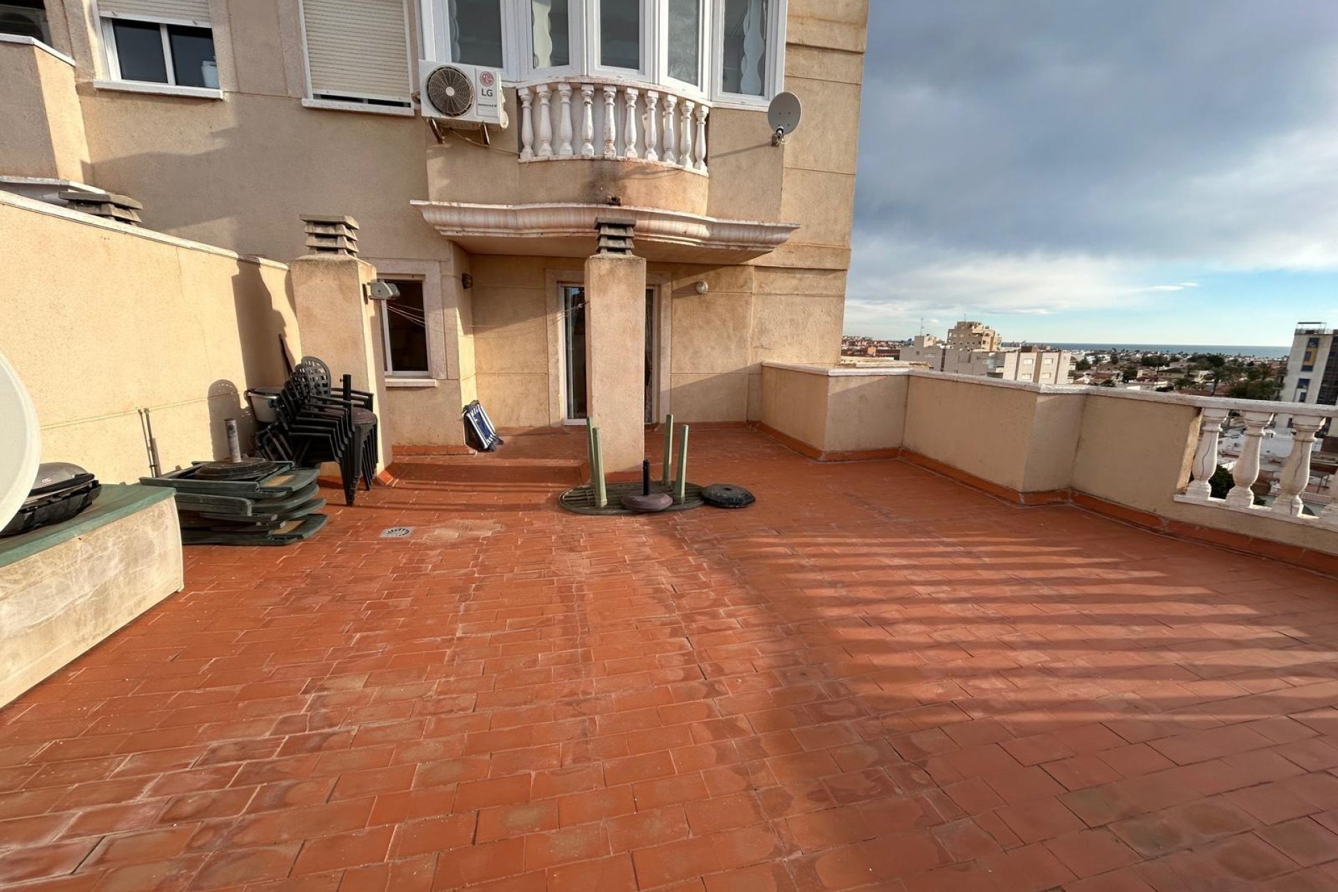 Resale - Apartment - Torrevieja - Parque las naciones