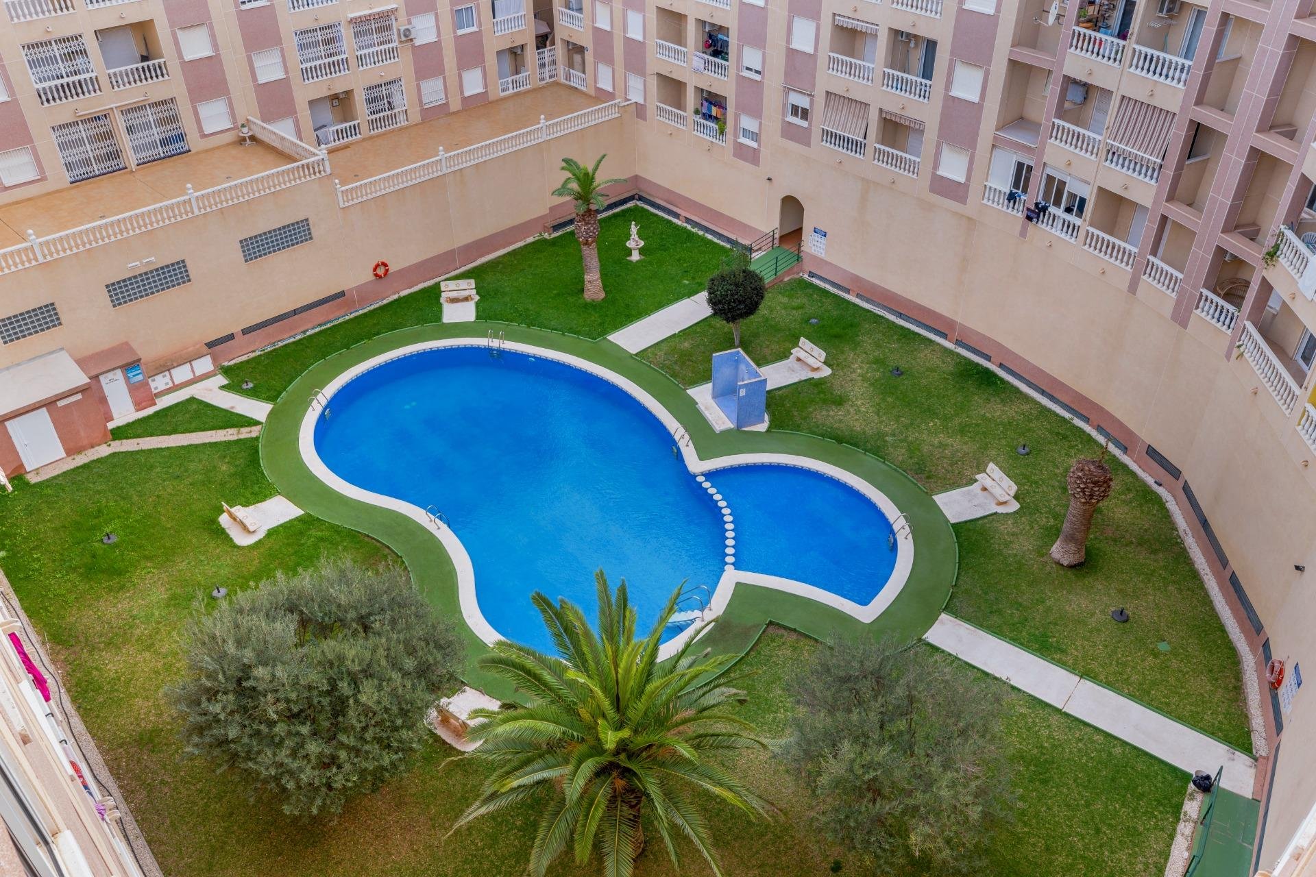 Resale - Apartment - Torrevieja - Parque las naciones