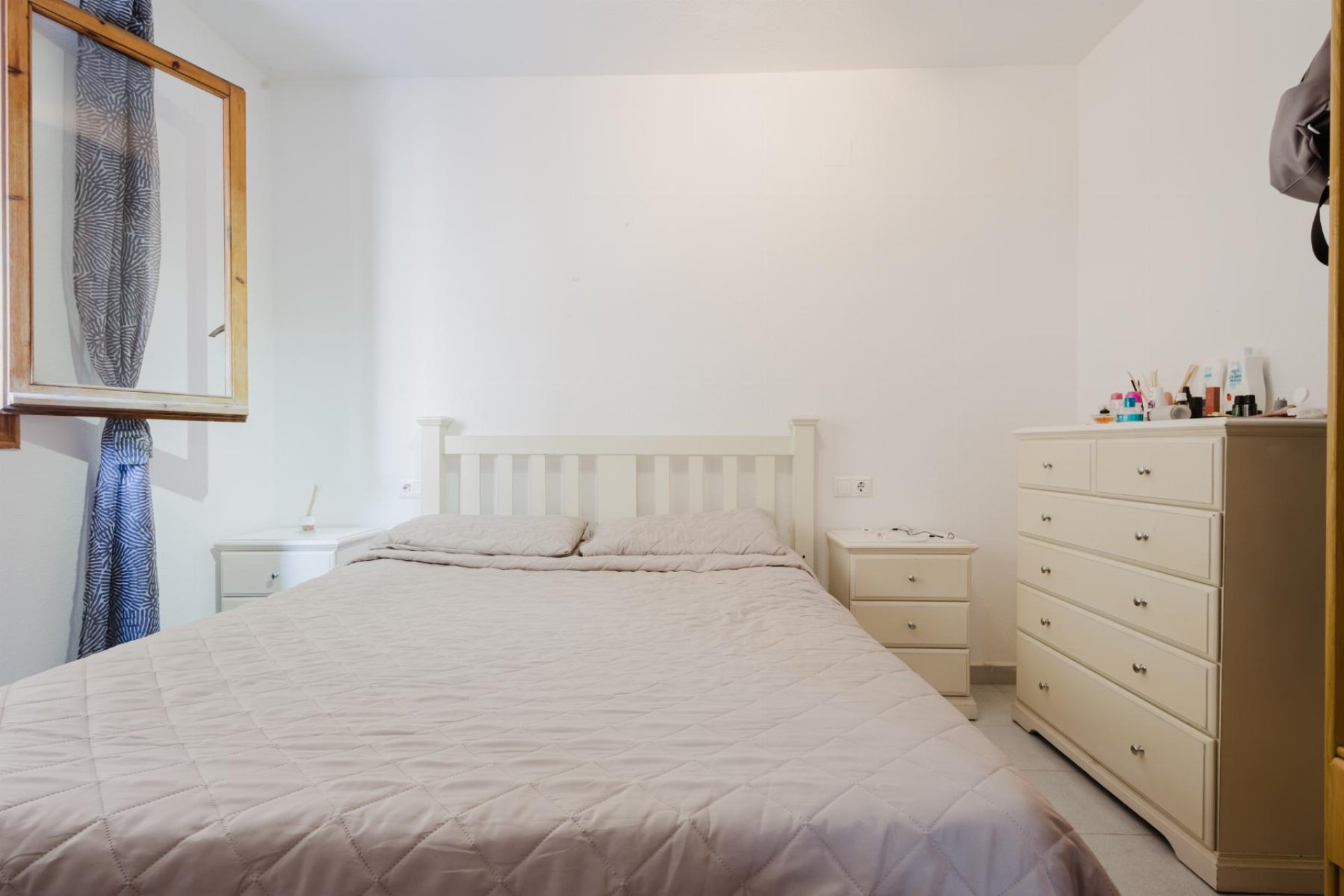 Resale - Apartment - Torrevieja - Playa de La Acequion