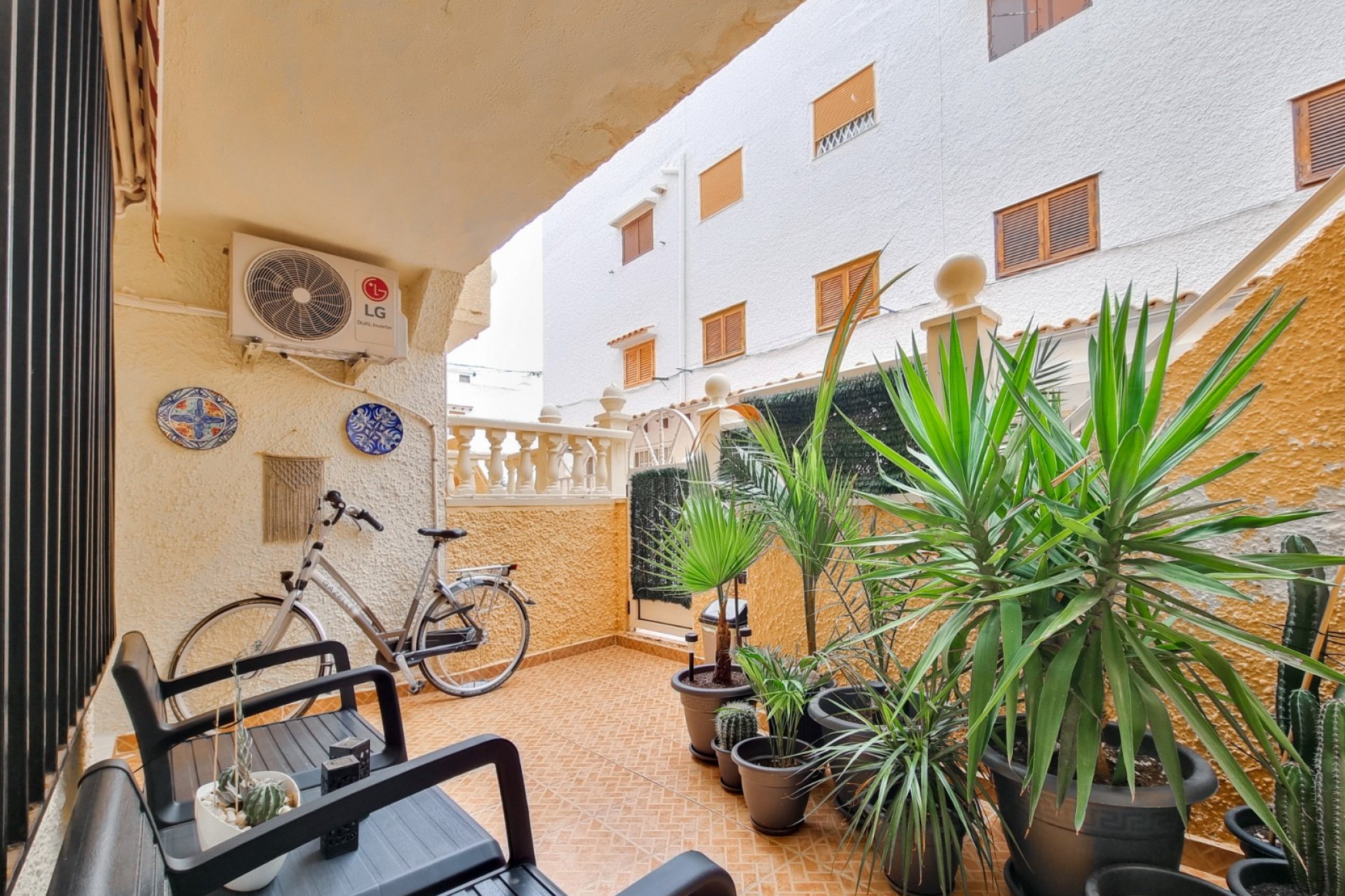 Resale - Apartment - Torrevieja - Playa de la mata