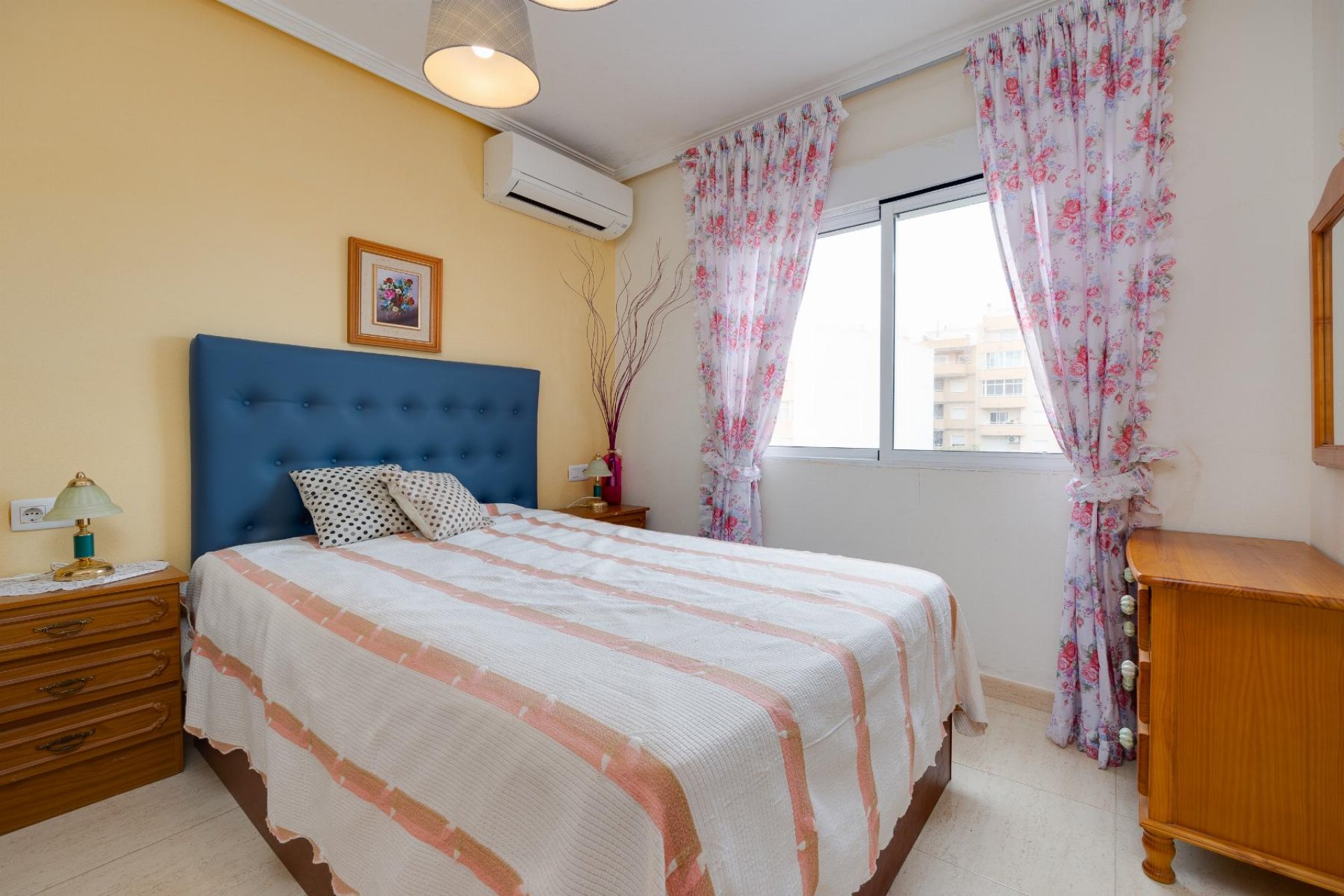 Resale - Apartment - Torrevieja - Playa de Los Locos-Curva del Palangre