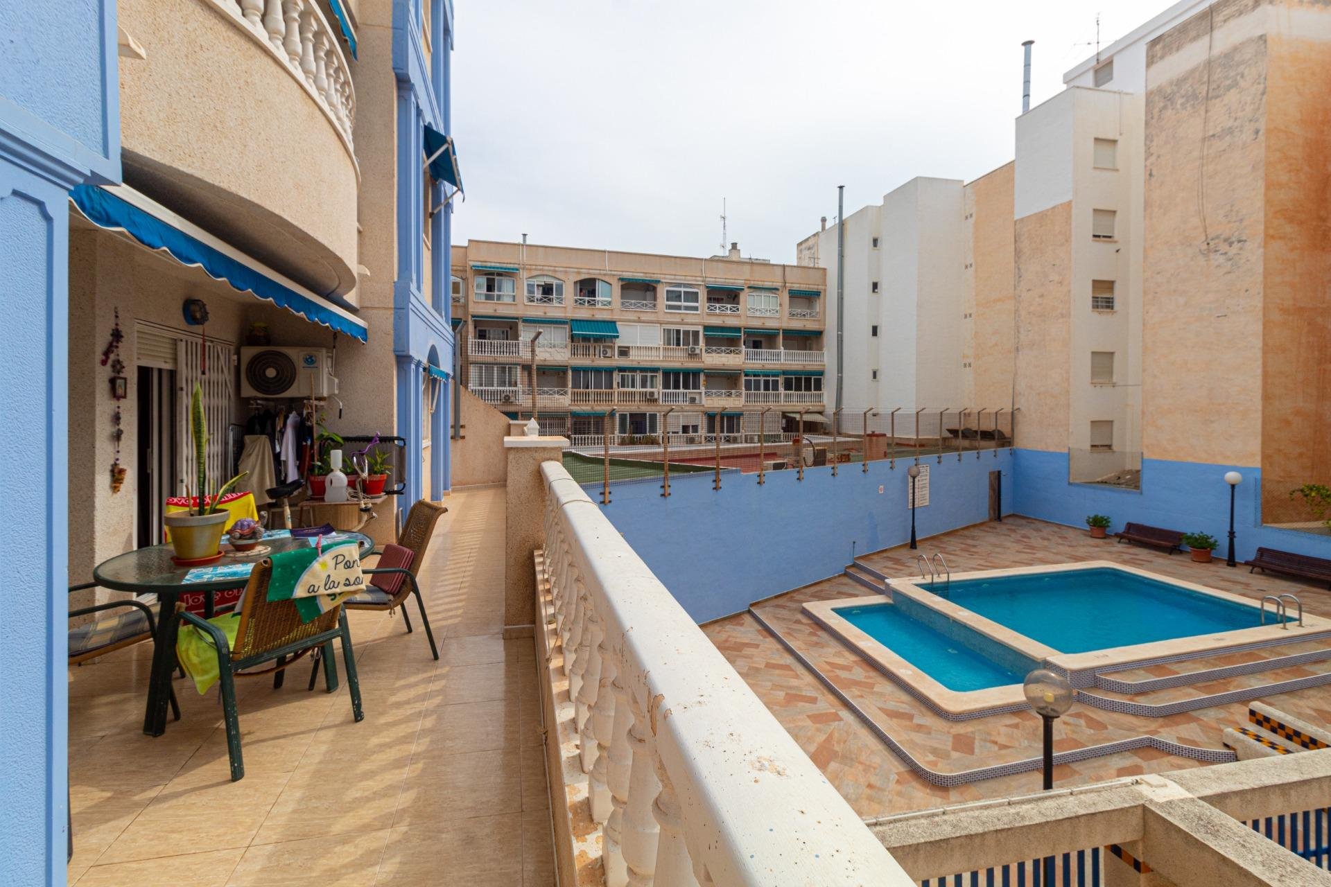 Resale - Apartment - Torrevieja - Playa de los locos