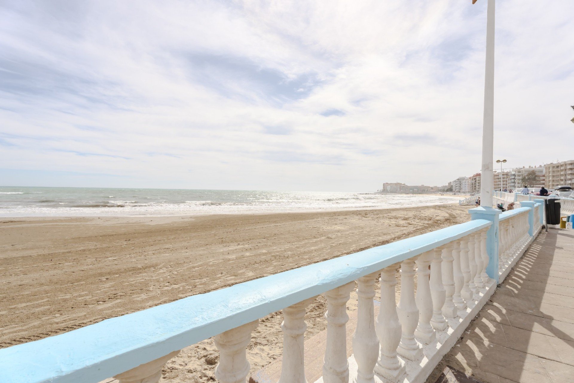 Resale - Apartment - Torrevieja - Playa de los Locos