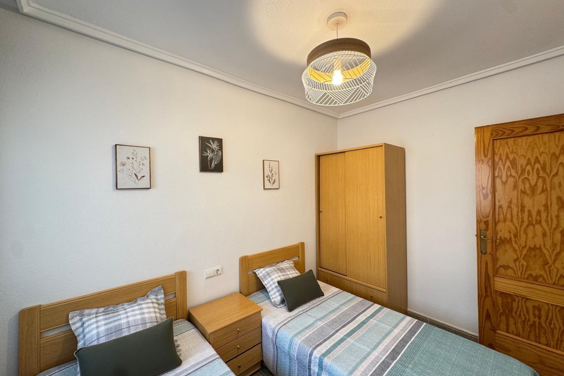 Resale - Apartment - Torrevieja - Playa de los locos