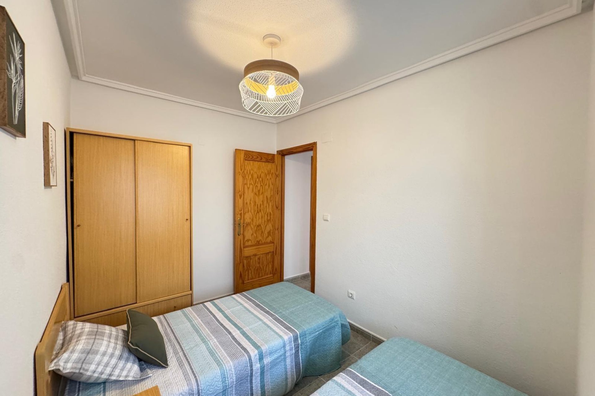 Resale - Apartment - Torrevieja - Playa de los locos