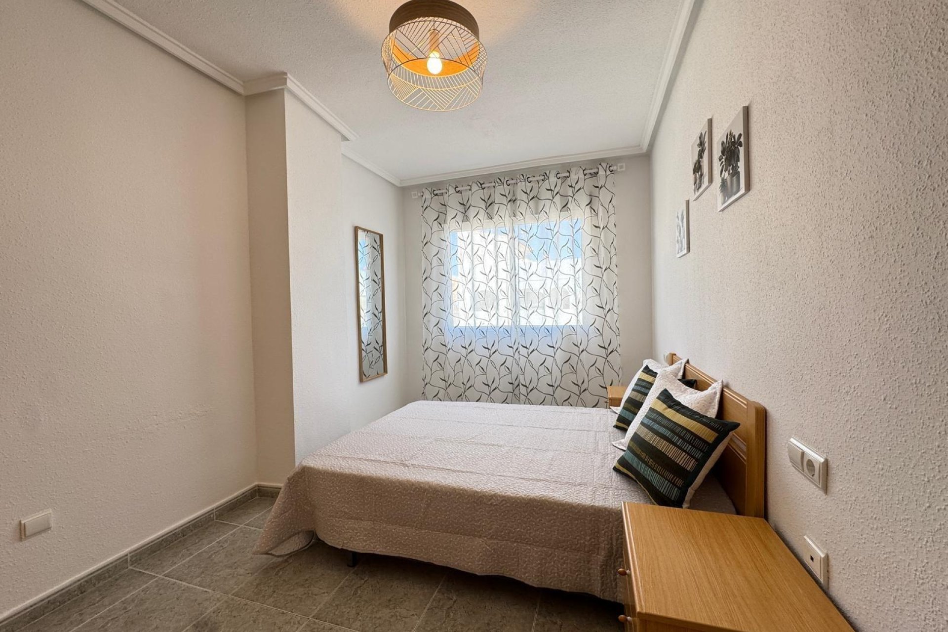 Resale - Apartment - Torrevieja - Playa de los locos