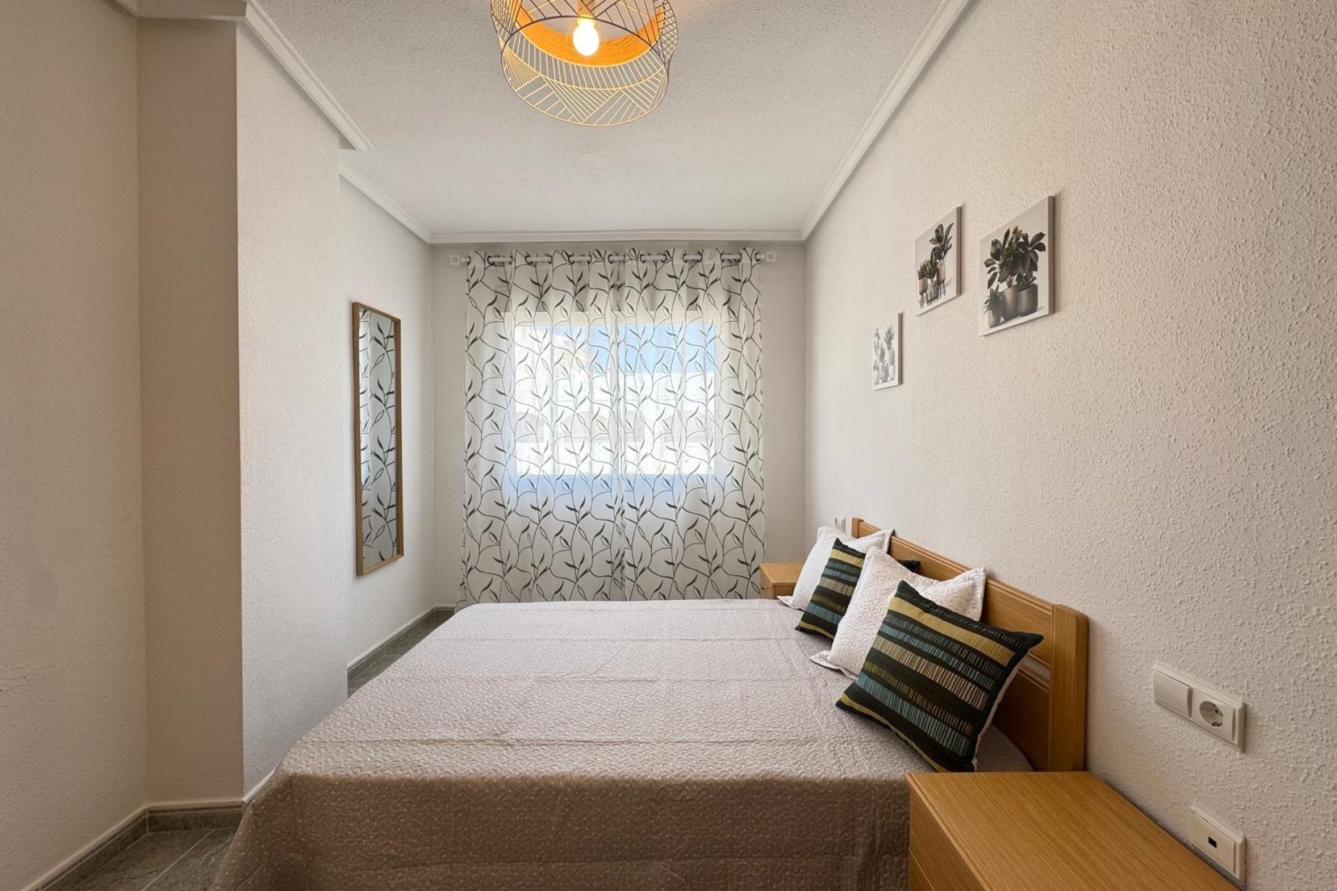 Resale - Apartment - Torrevieja - Playa de los locos