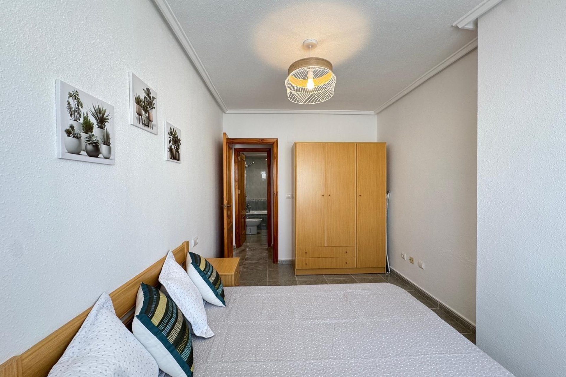 Resale - Apartment - Torrevieja - Playa de los locos