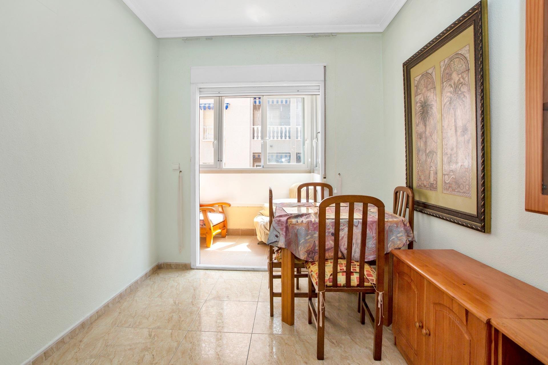 Resale - Apartment - Torrevieja - Playa de los Locos