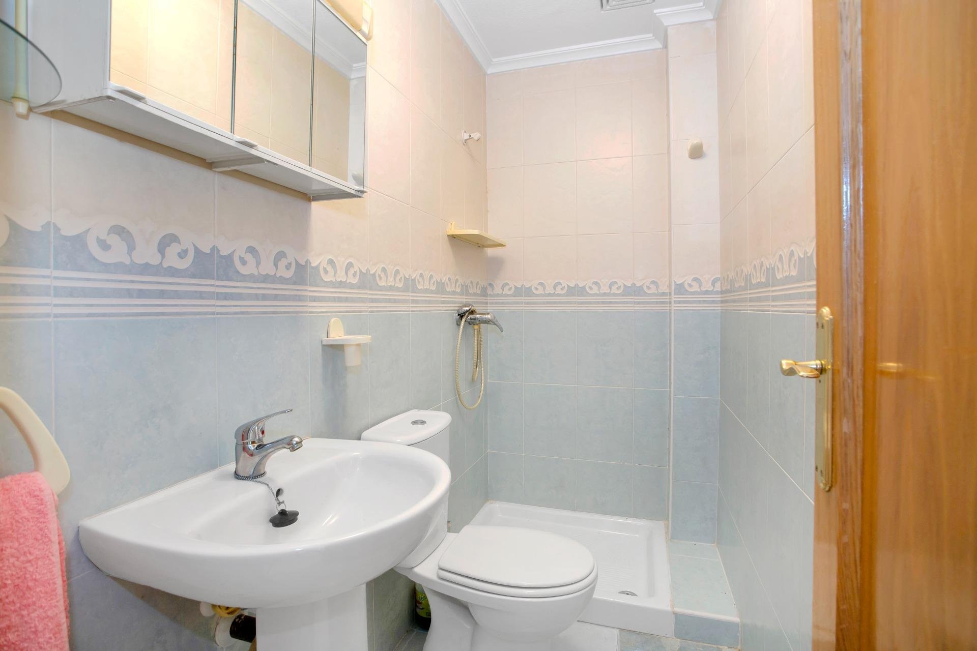 Resale - Apartment - Torrevieja - Playa de los Locos