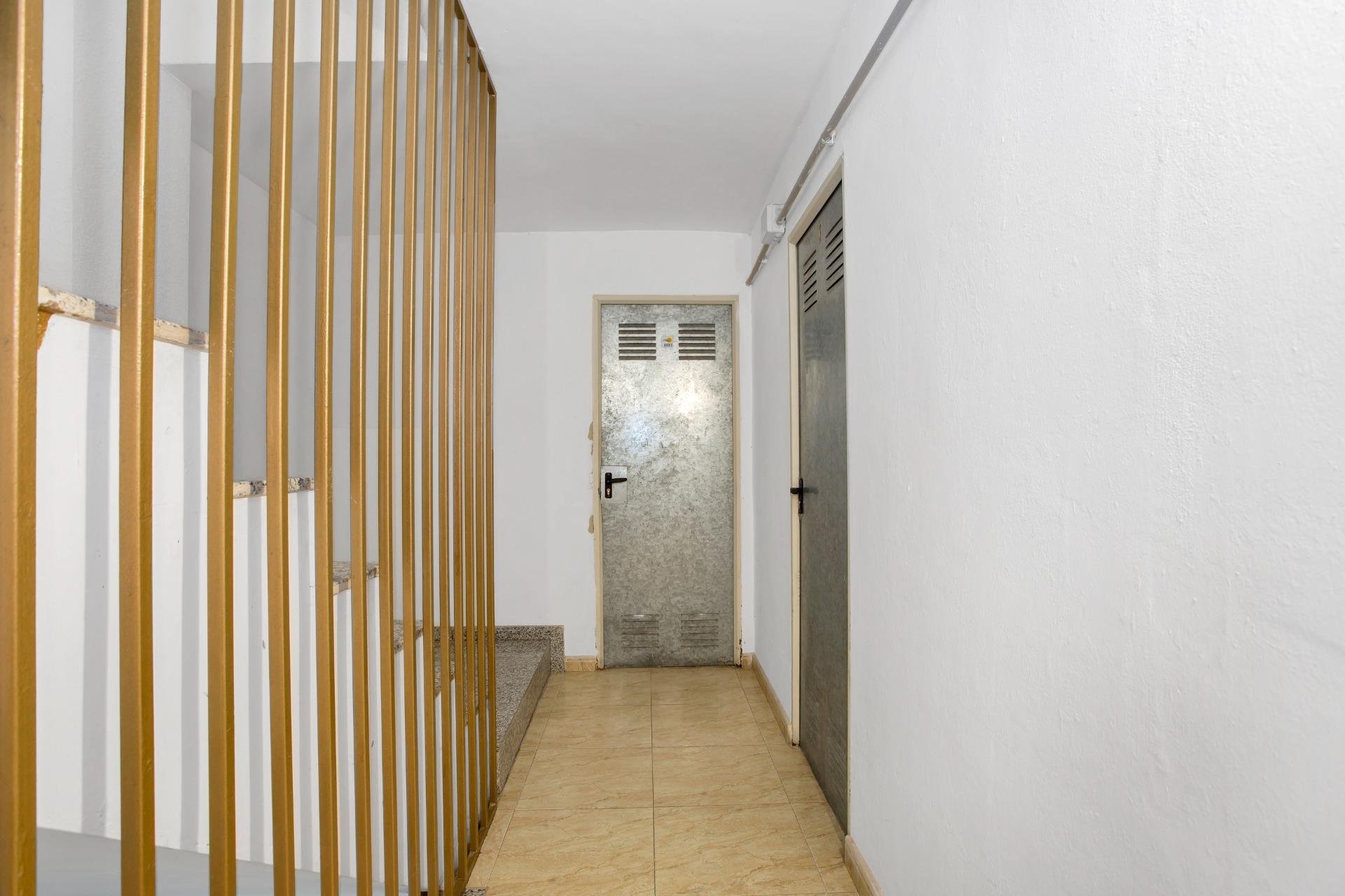 Resale - Apartment - Torrevieja - Playa de los Locos