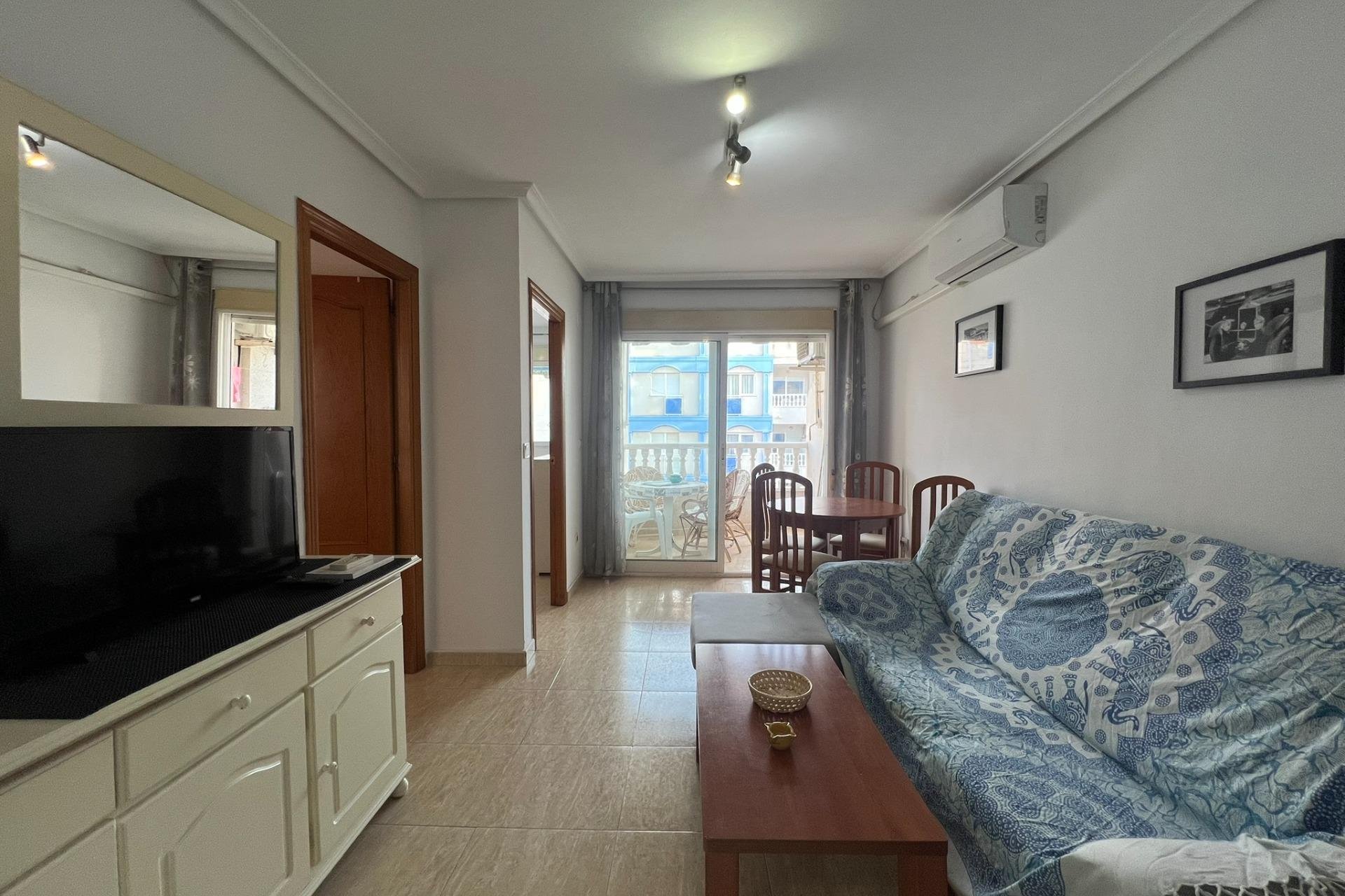 Resale - Apartment - Torrevieja - Playa de los locos