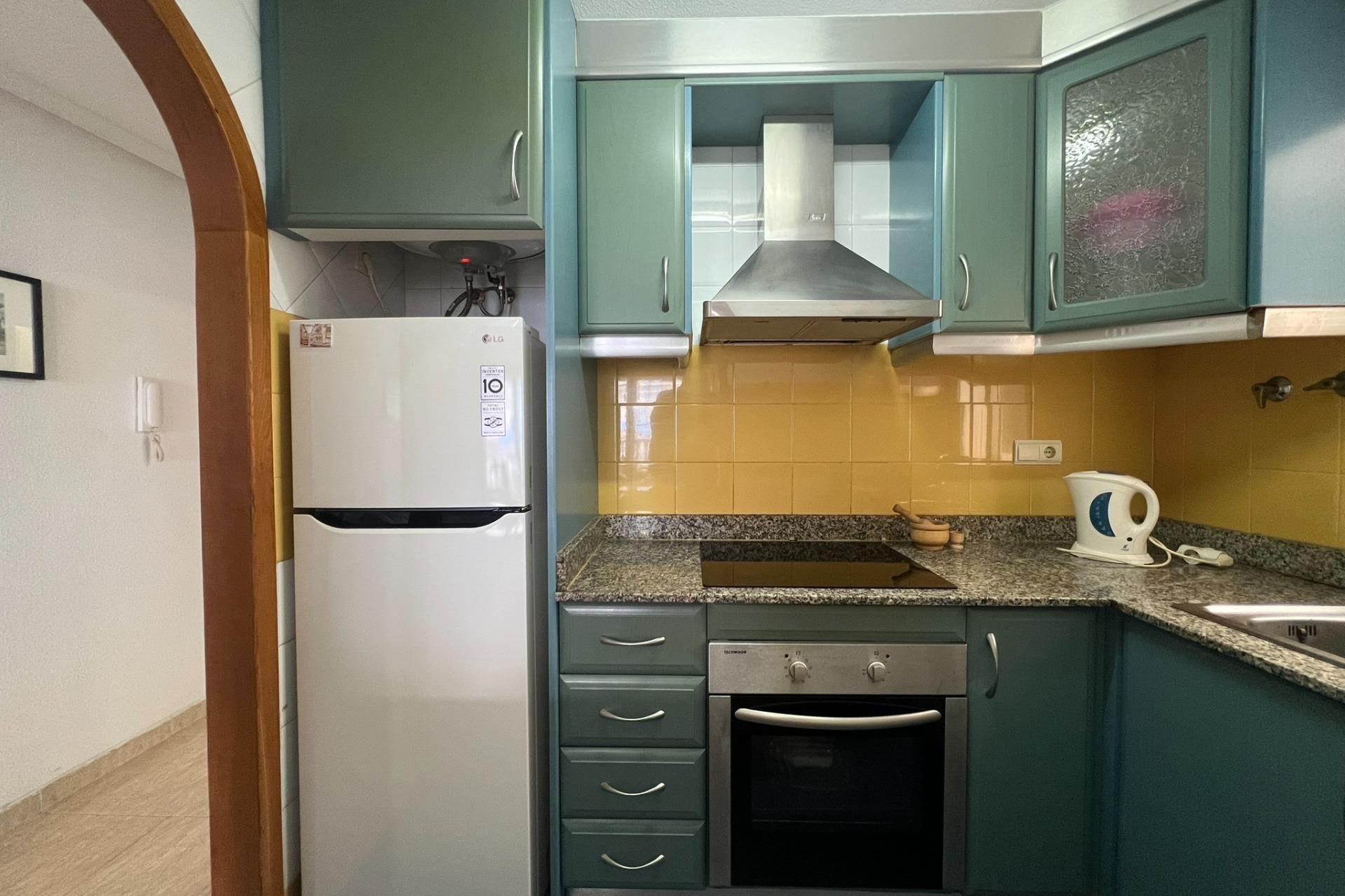 Resale - Apartment - Torrevieja - Playa de los locos