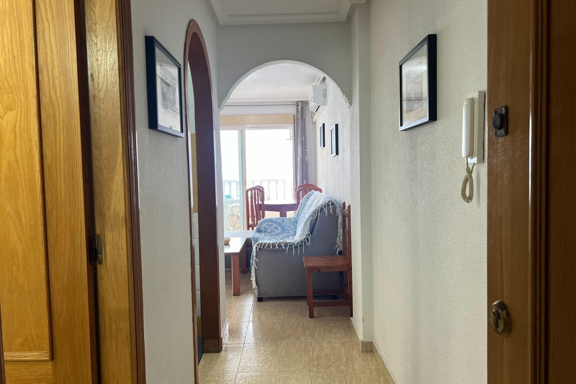 Resale - Apartment - Torrevieja - Playa de los locos
