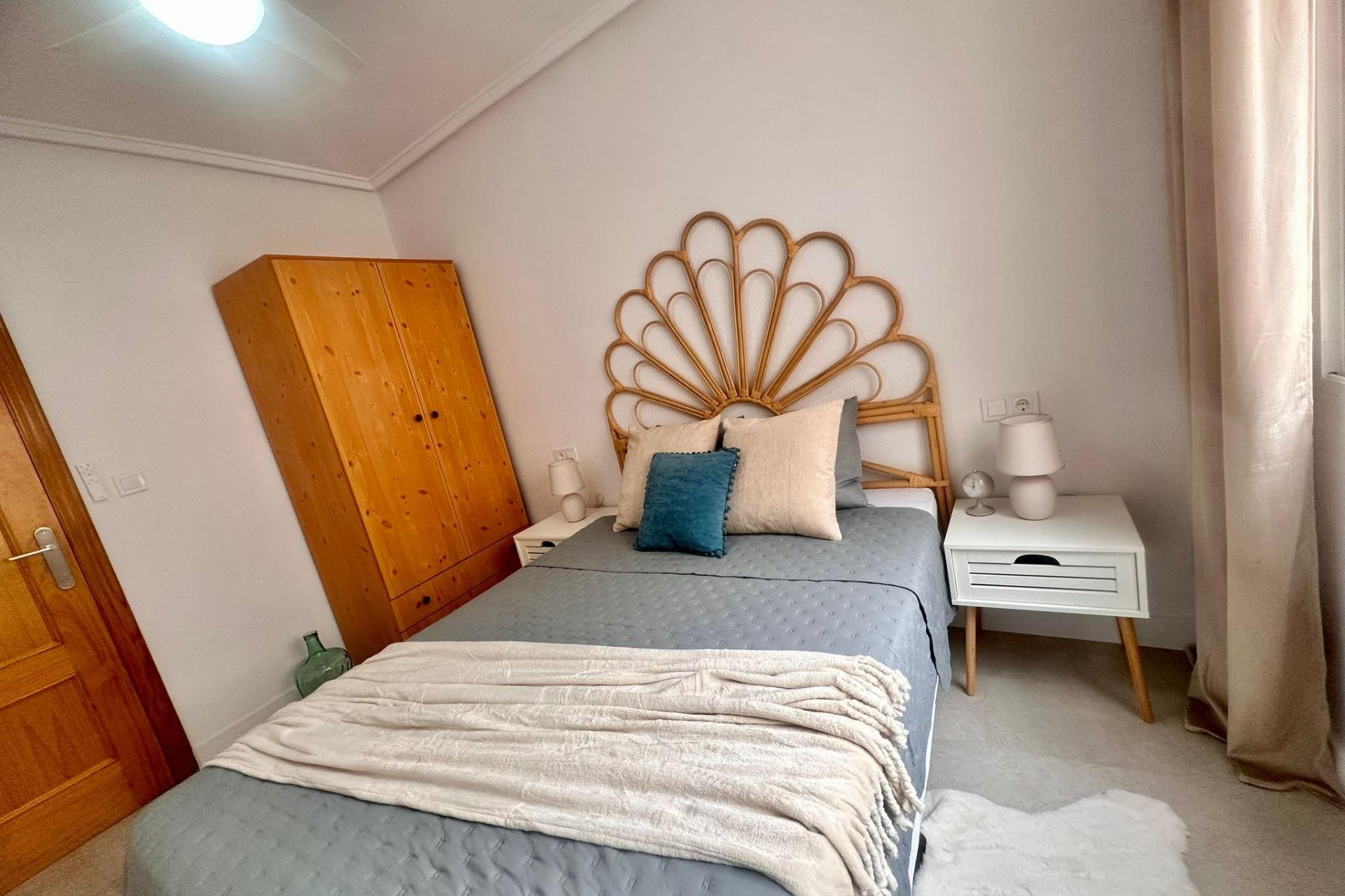 Resale - Apartment - Torrevieja - Playa de los locos