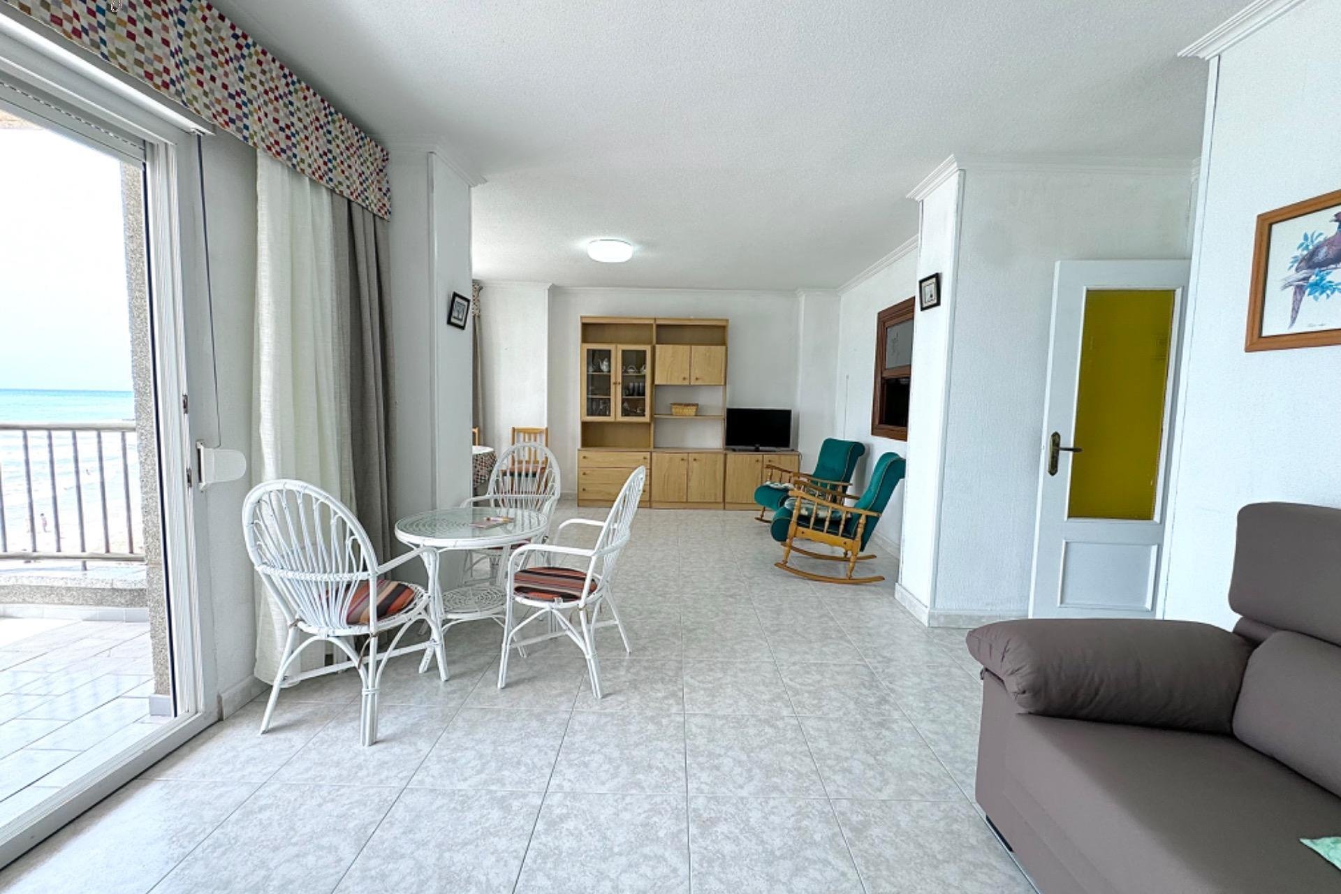 Resale - Apartment - Torrevieja - Playa de los locos